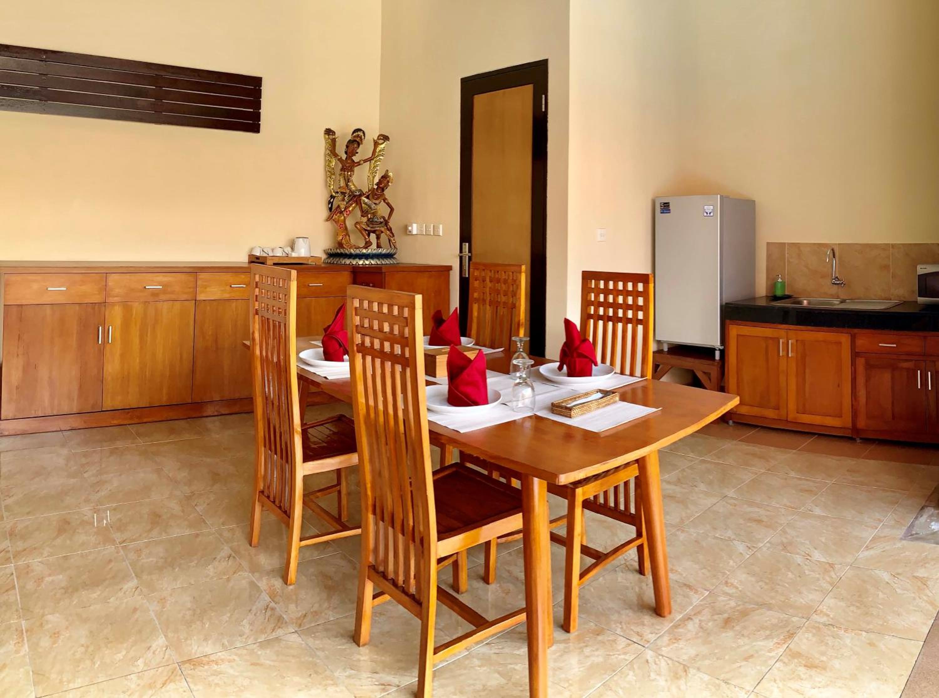 Kartika Dahayu Private Pool Villas view 5