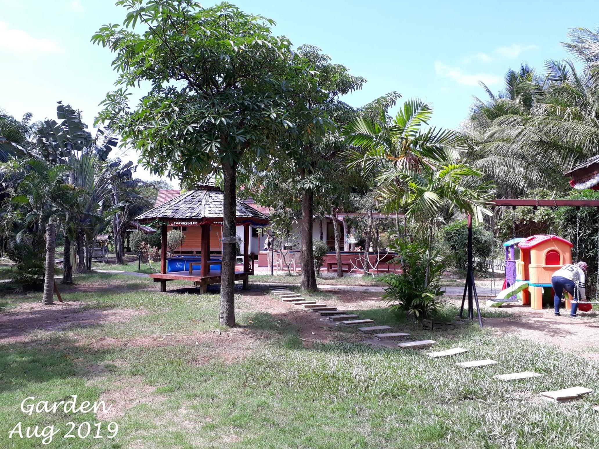 Haad Salad Resort