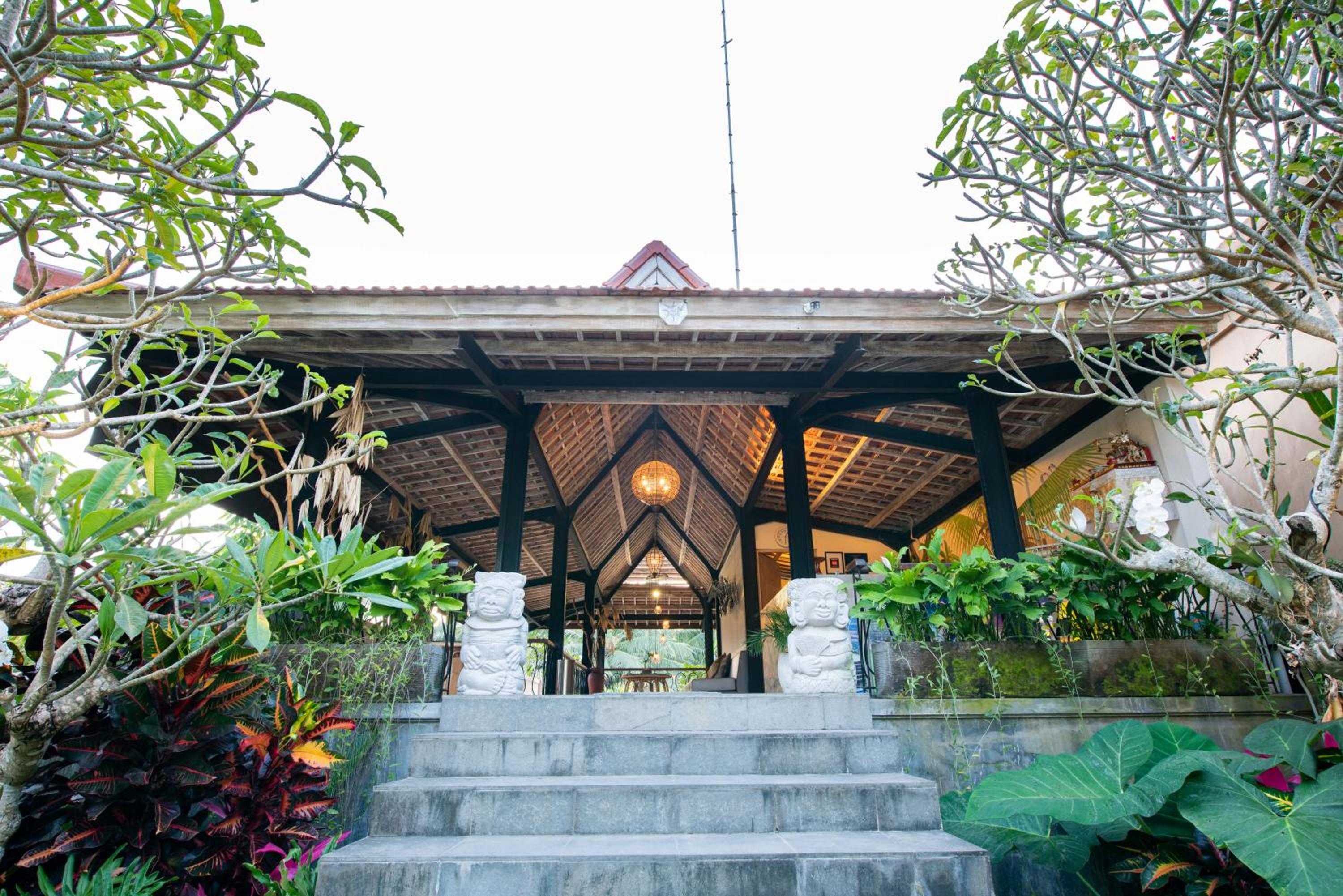 Ubud Tropical