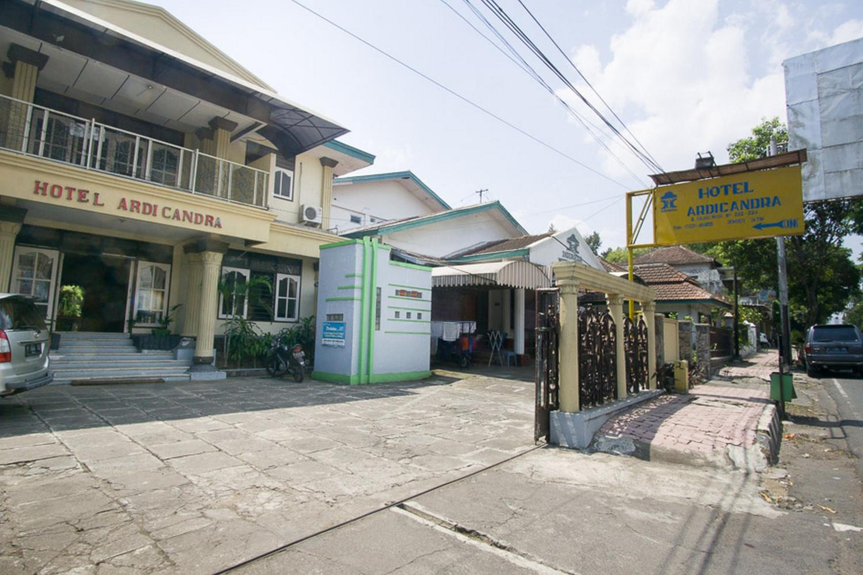 RedDoorz Syariah @ Jalan Gajah Mada view 3
