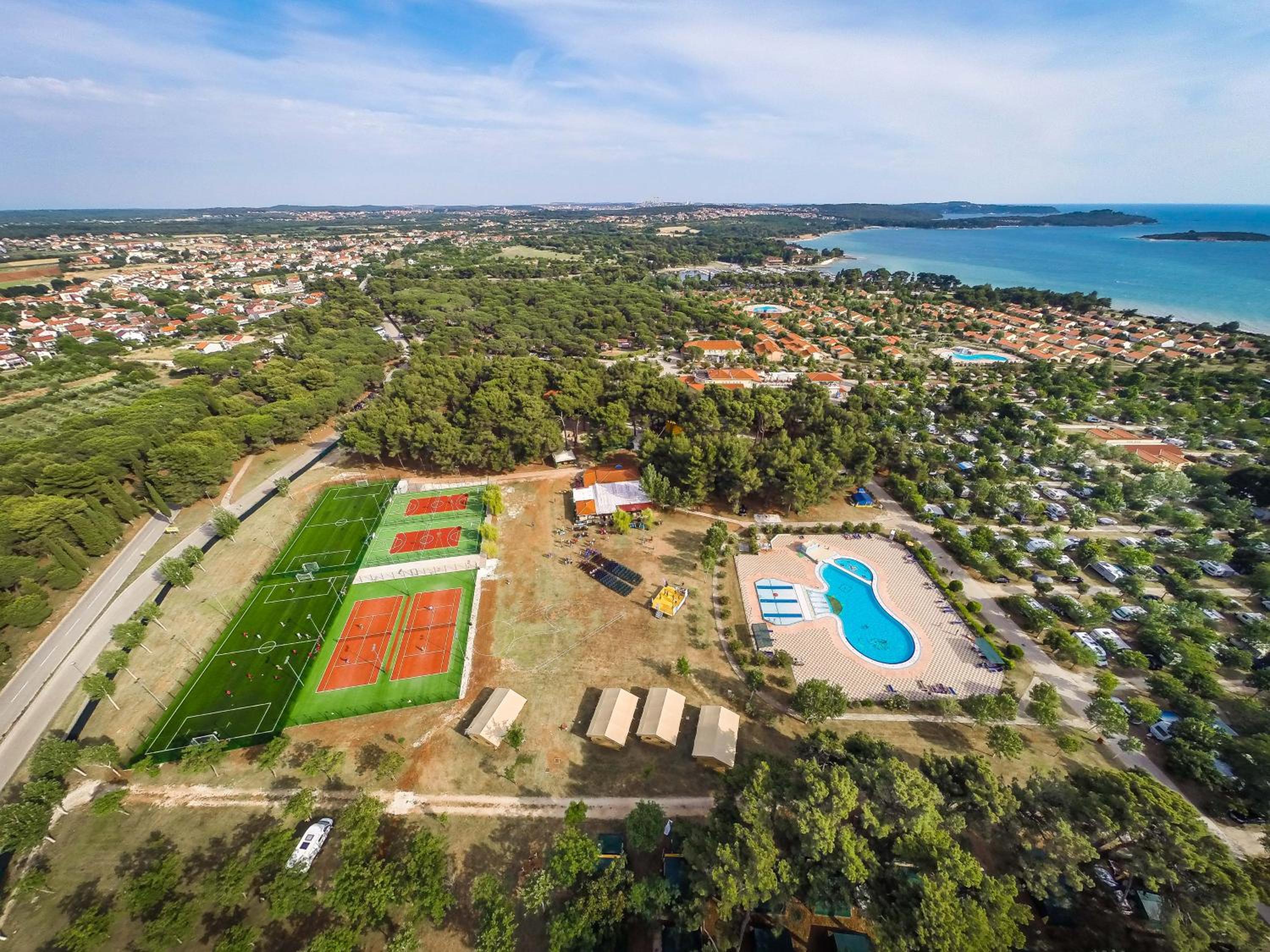 Victoria Mobilehome BI VILLAGE view 2