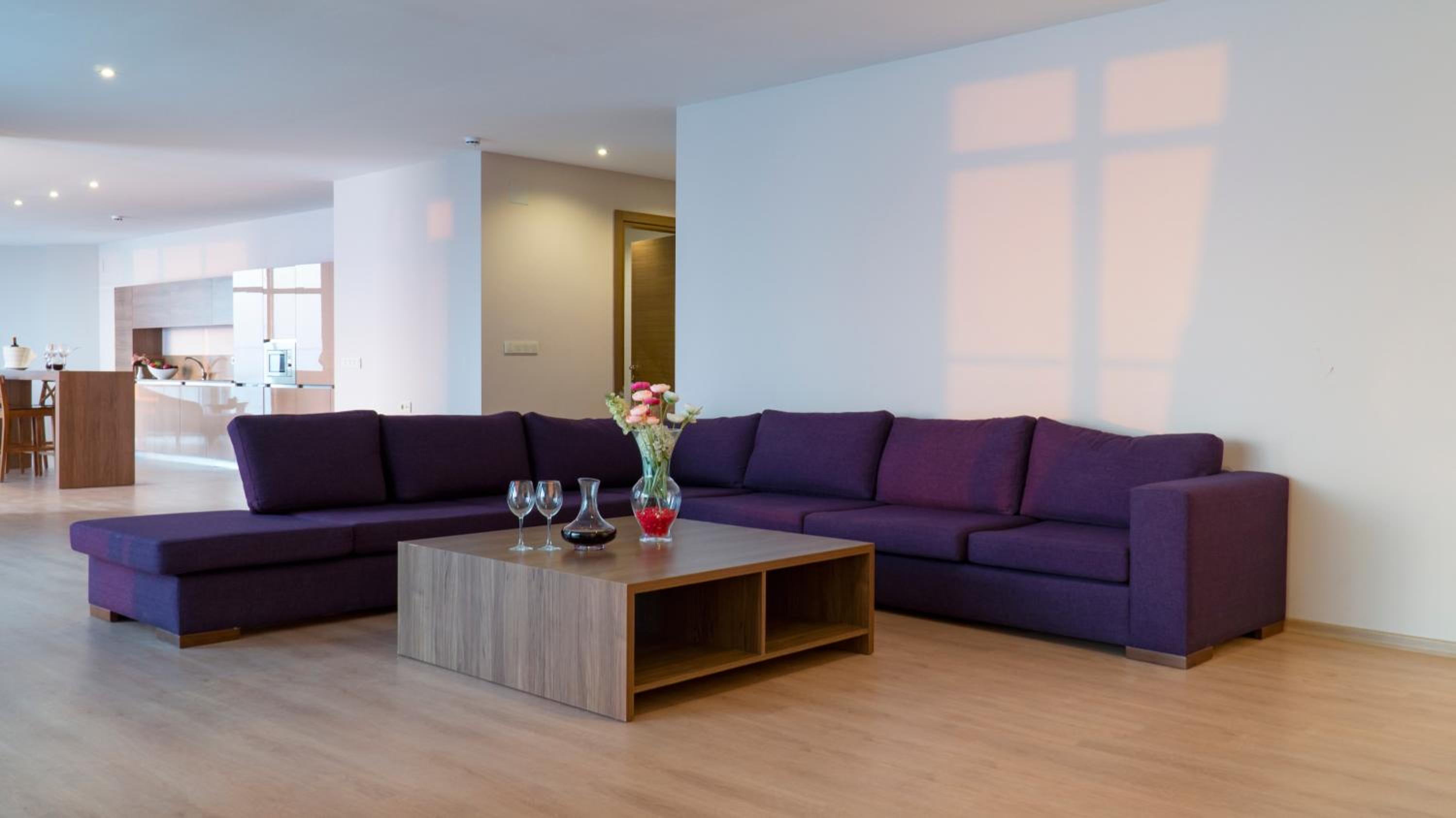 Ladies Beach Suite Hotel - Image 18