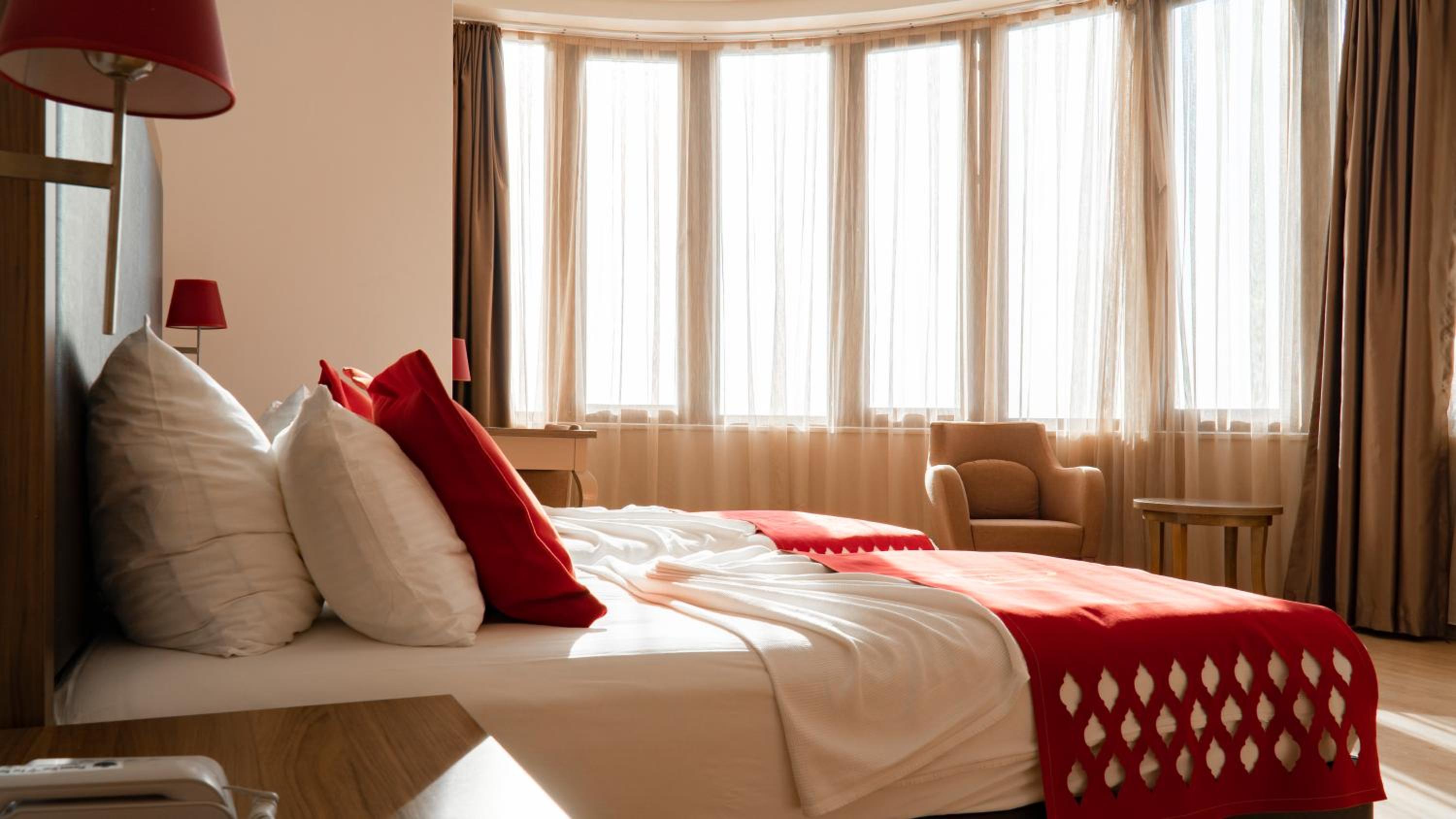 Ladies Beach Suite Hotel - Image 94