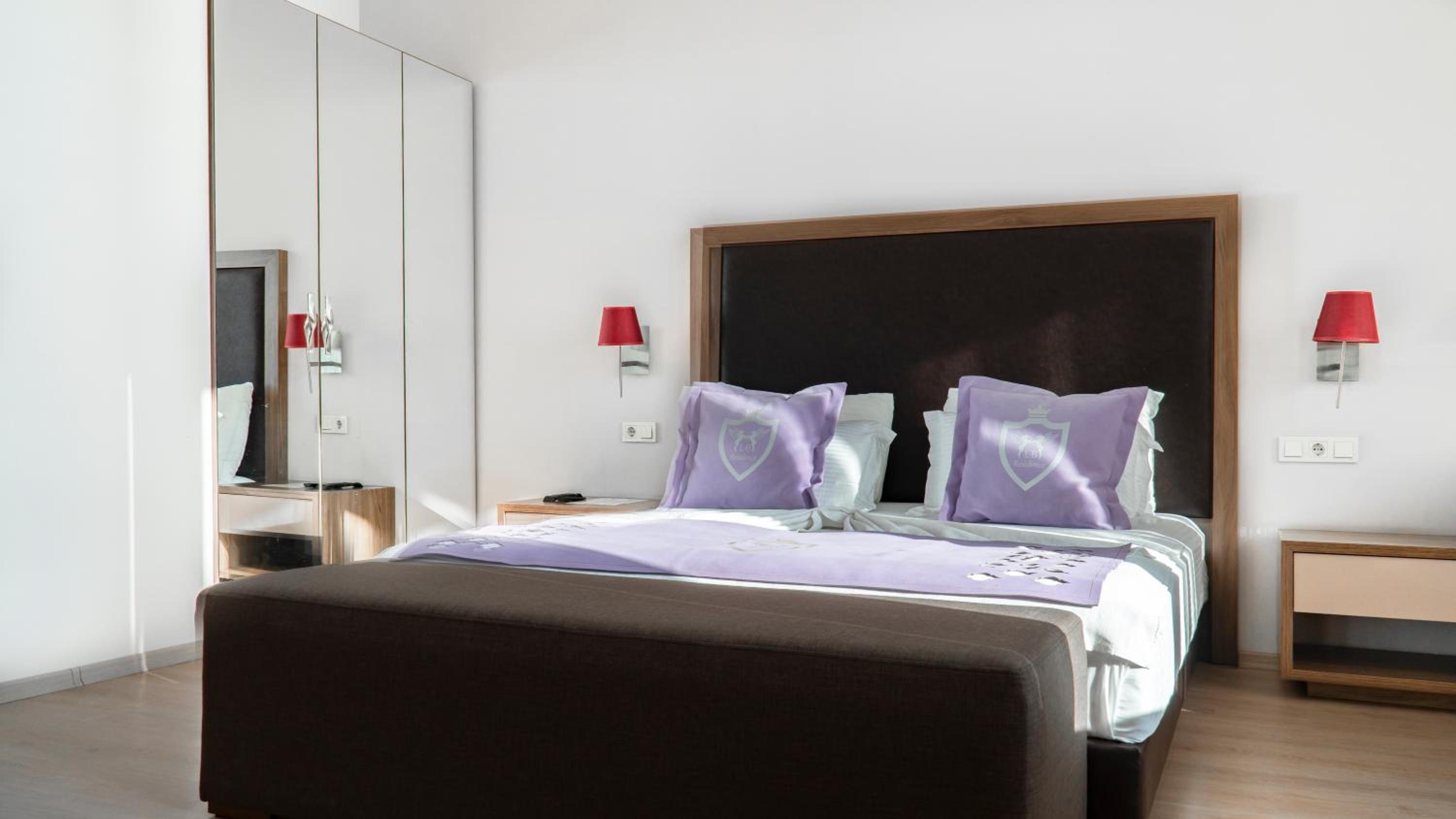 Ladies Beach Suite Hotel - Image 92