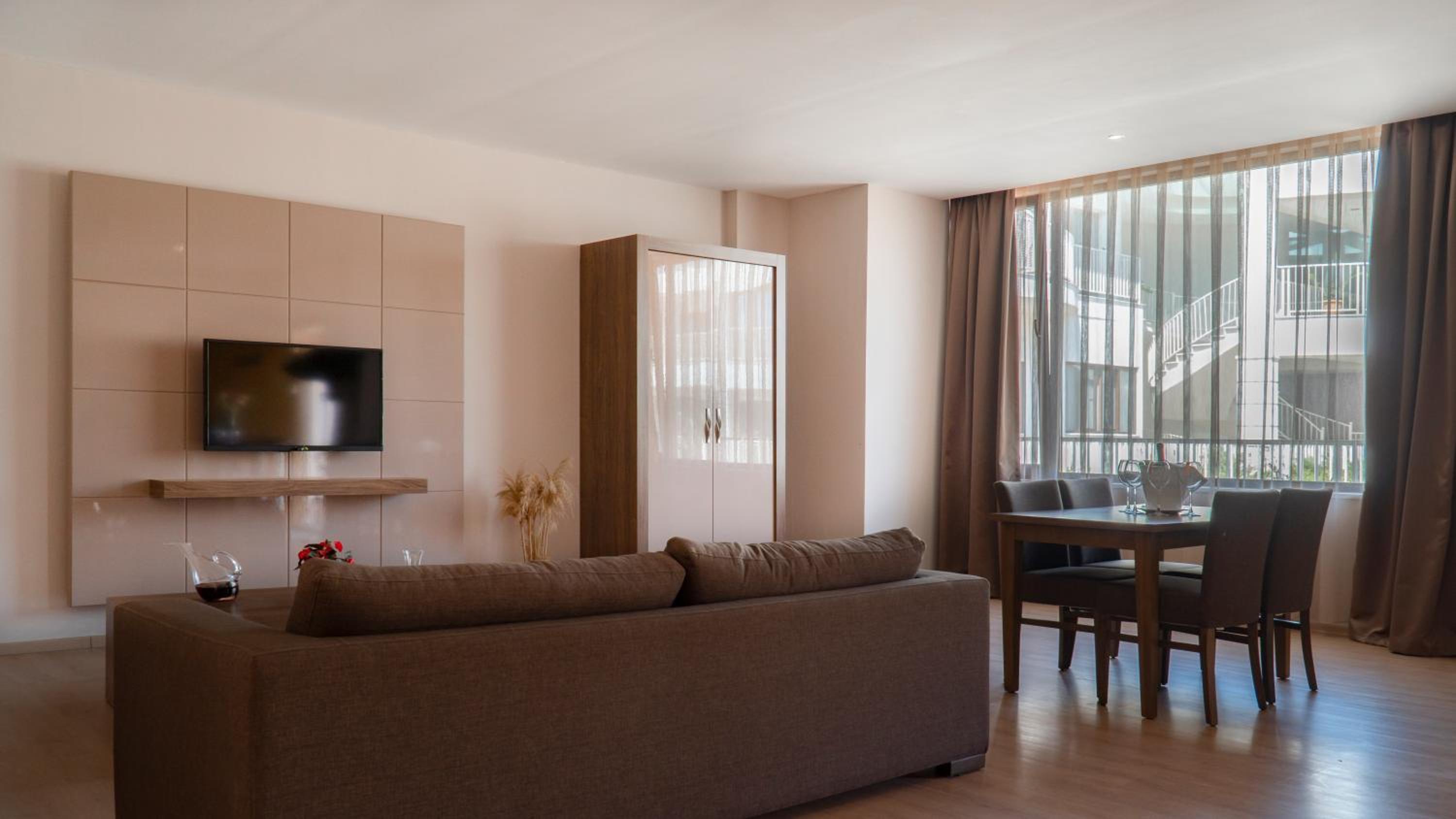 Ladies Beach Suite Hotel - Image 107
