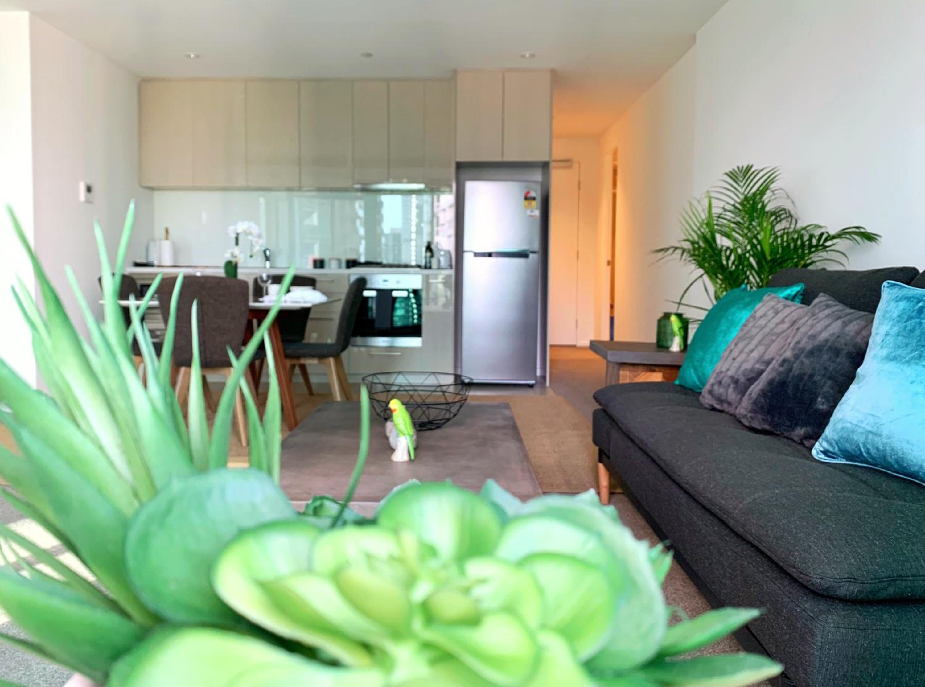 Large 2B2B Near Southern Cross FreeParking GYM POOL