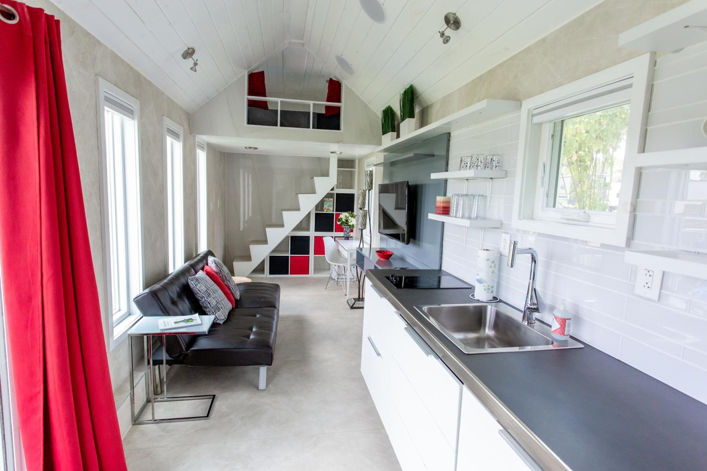 Orlando Lakefront Tiny Houses