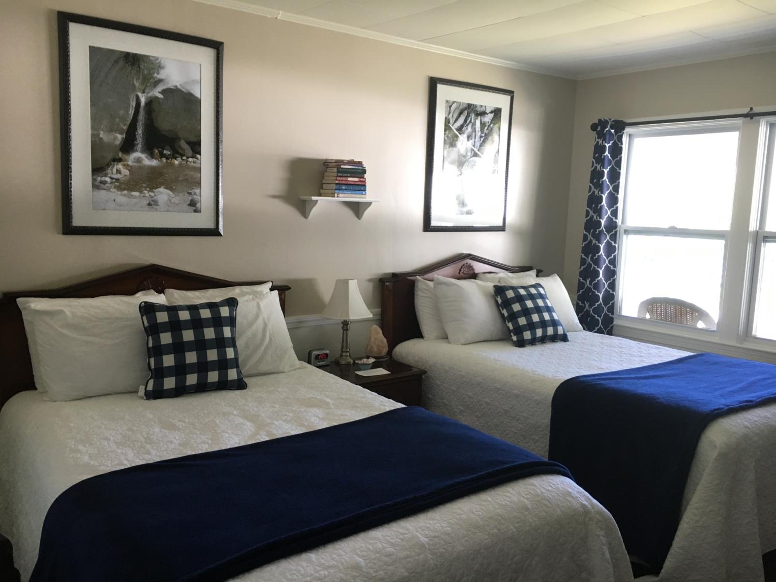 Highland Lake Resort