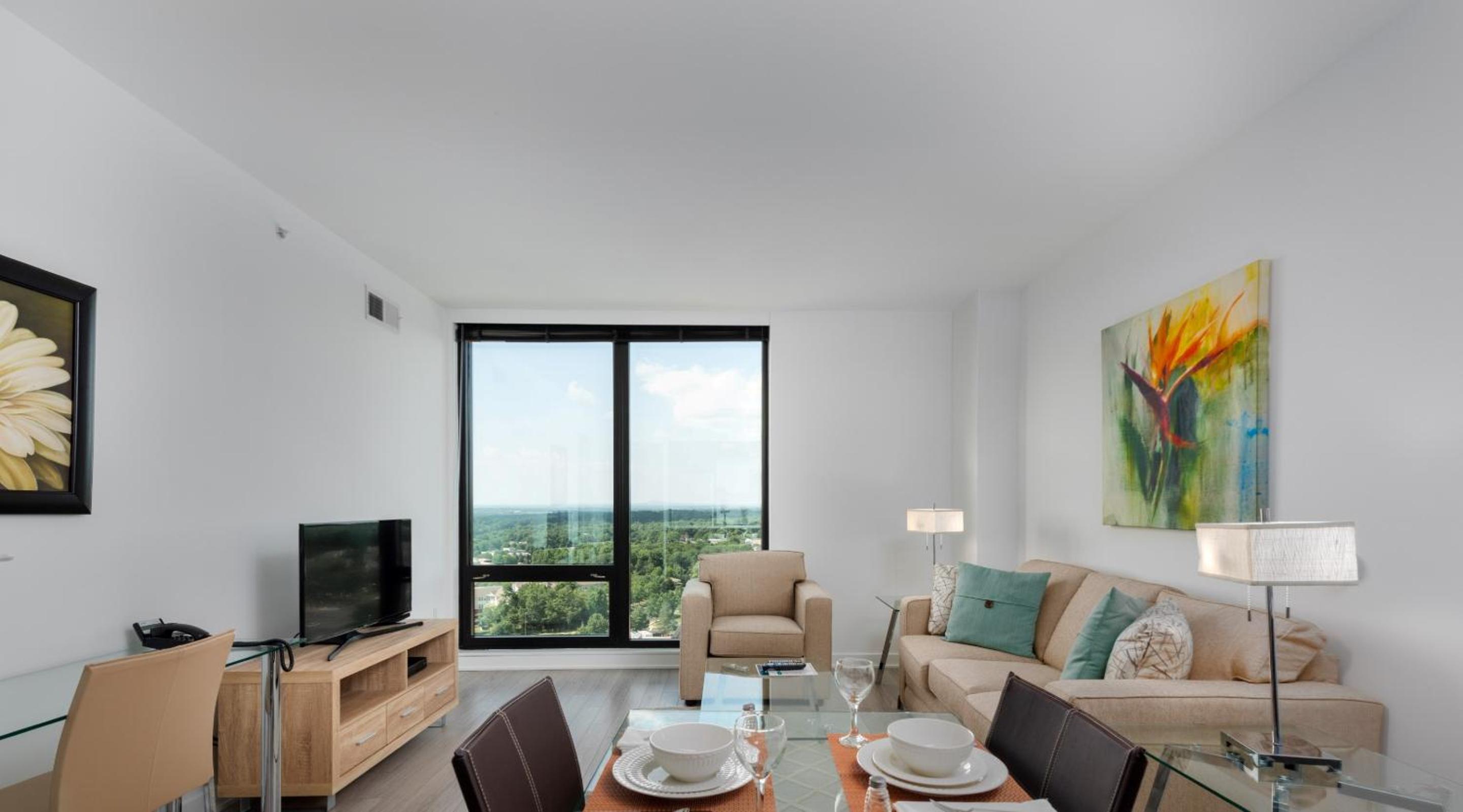 Bluebird Suites at Reston Town Center - Property Image 27