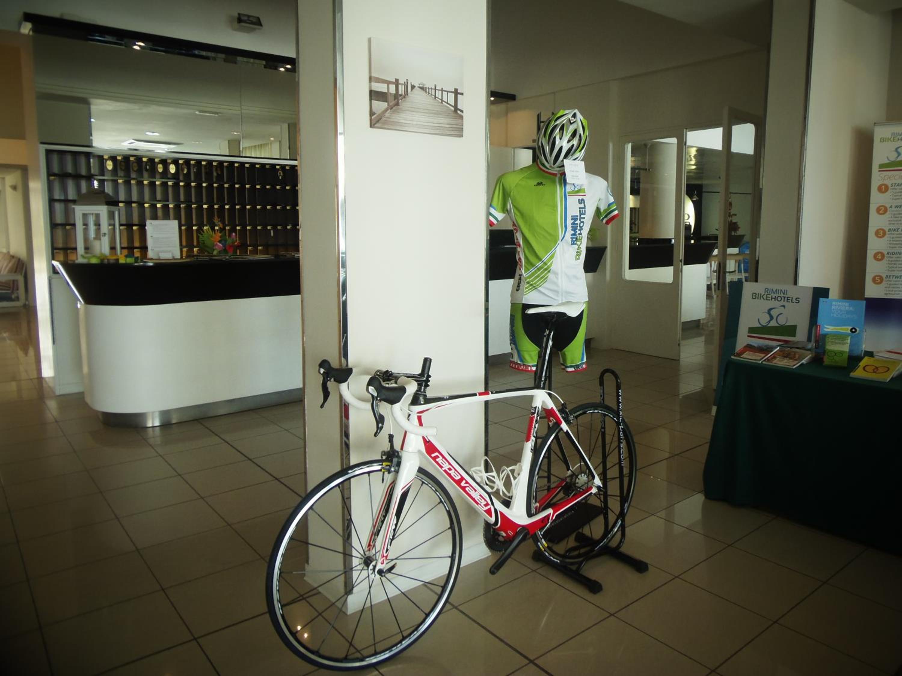 Hotel Oxygen Lifestyle Hotel - Image 1