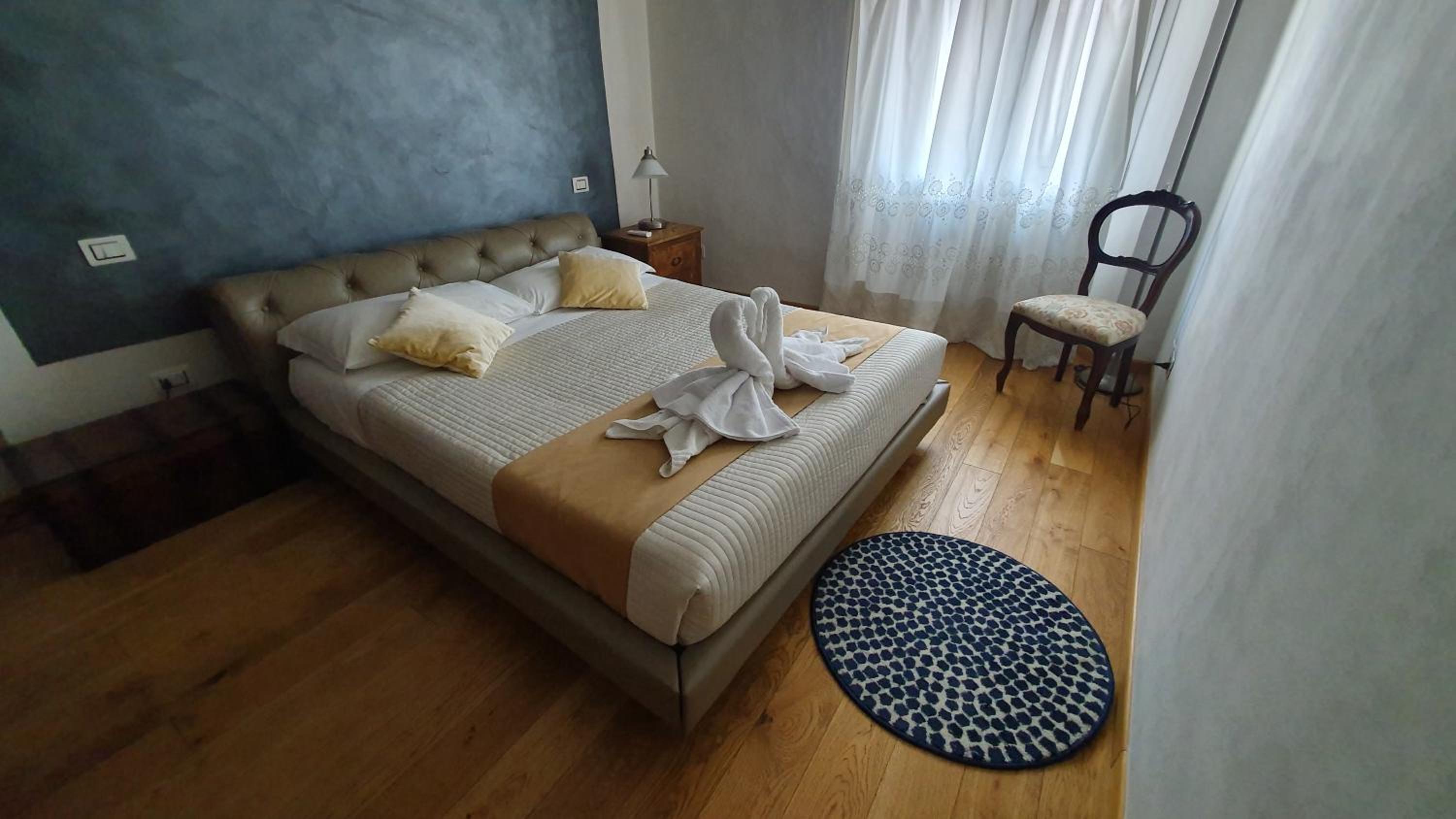 Lovewknds - Topfloor with Duomo View