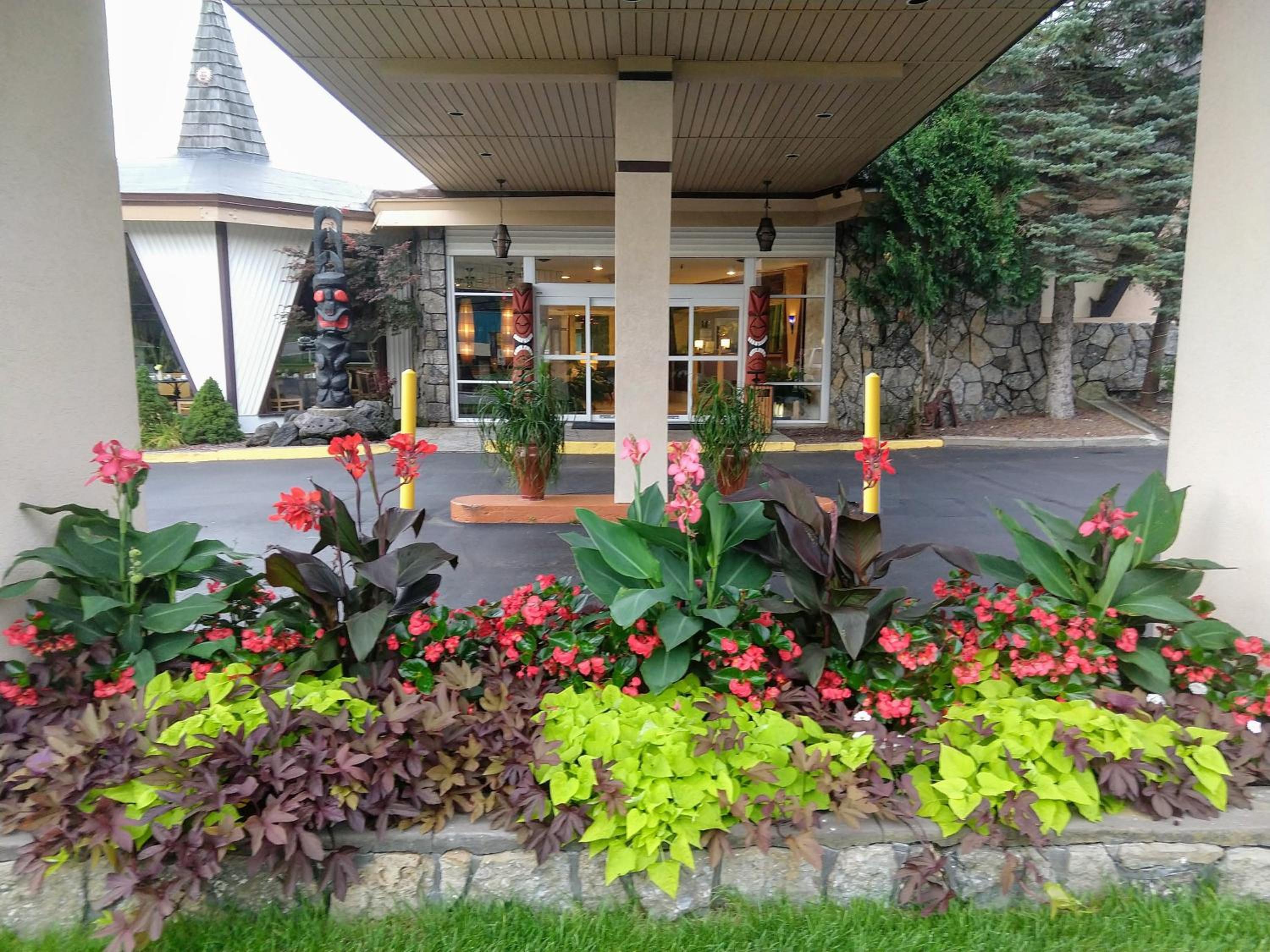 Tiki Resort - Lake George