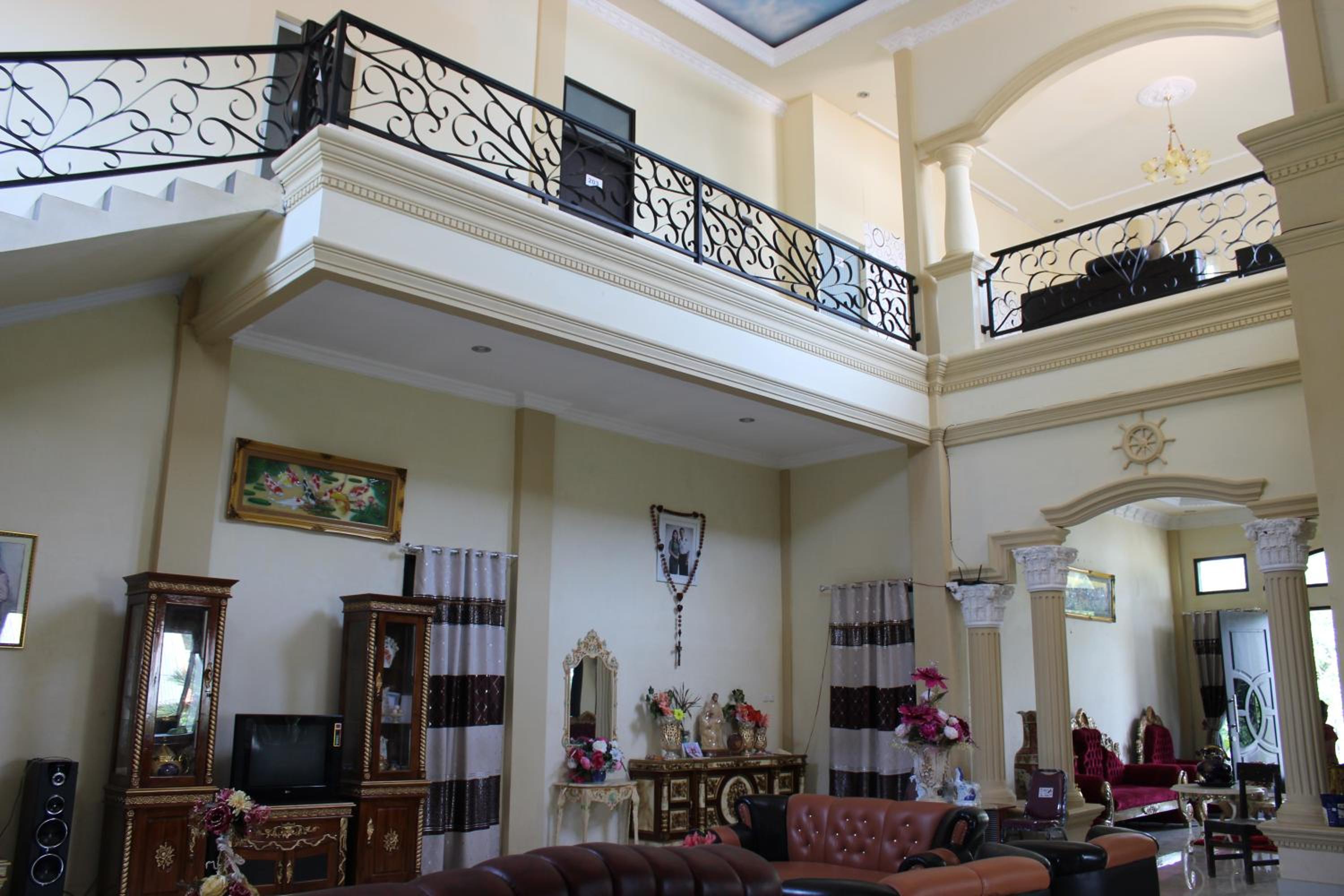 Angela Homestay Manado view 5