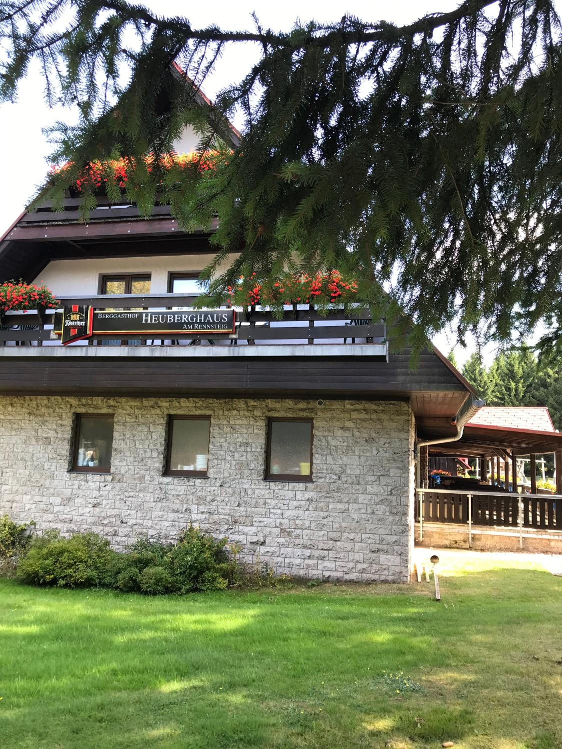 Berggasthof Heuberghaus, direkt am Rennsteig
