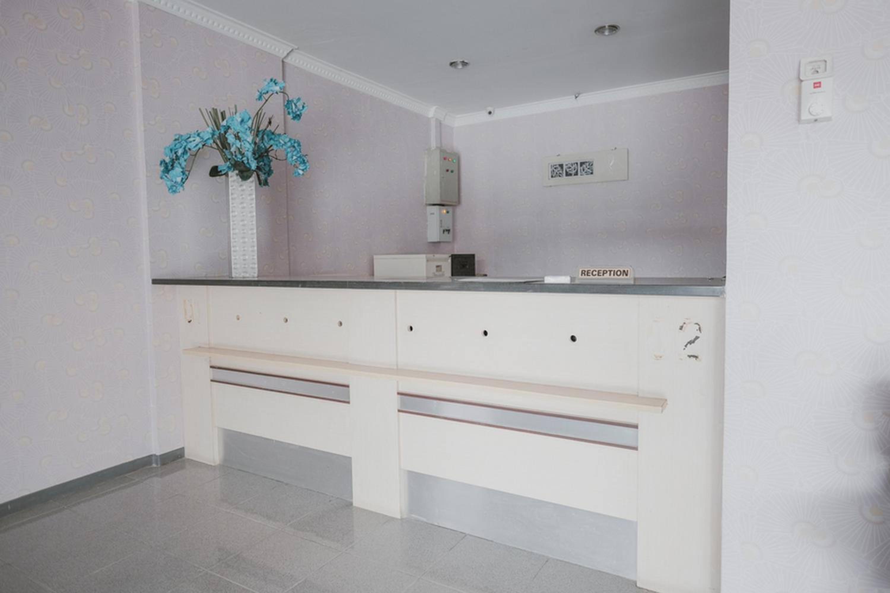 RedDoorz Plus near Istana Maimun Medan view 2