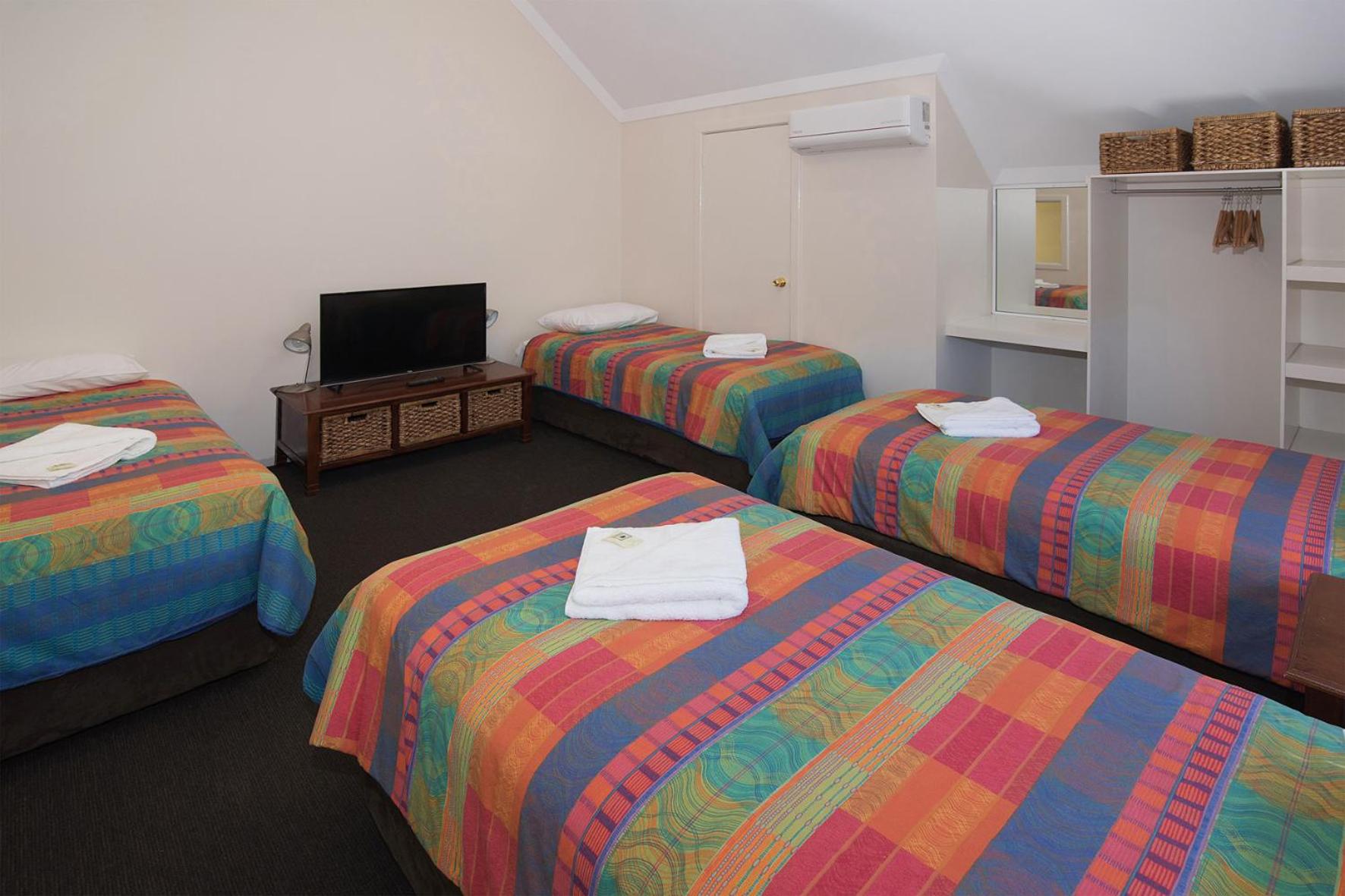 Bayshore Beachside Resort