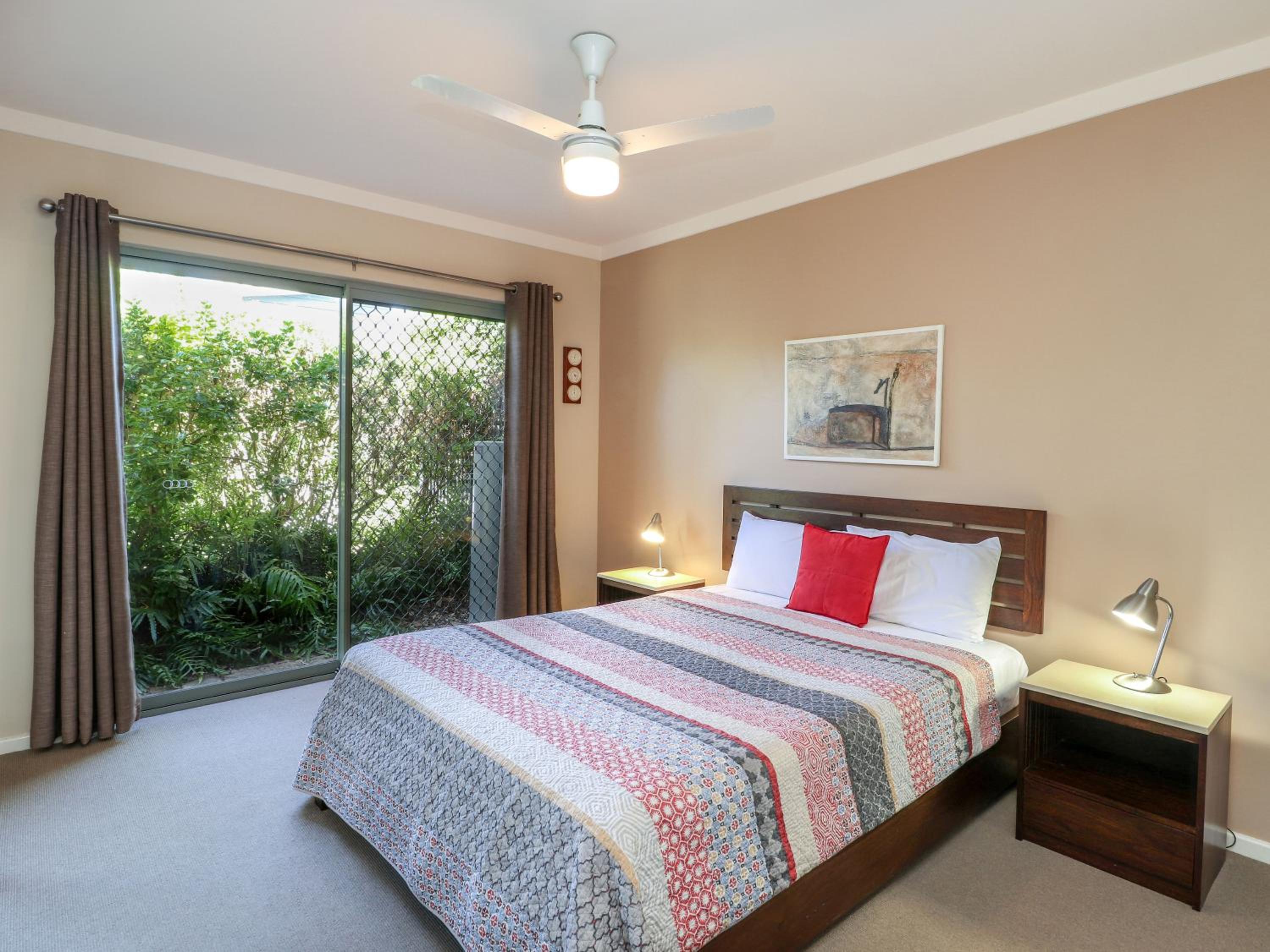 Bayshore Beachside Resort