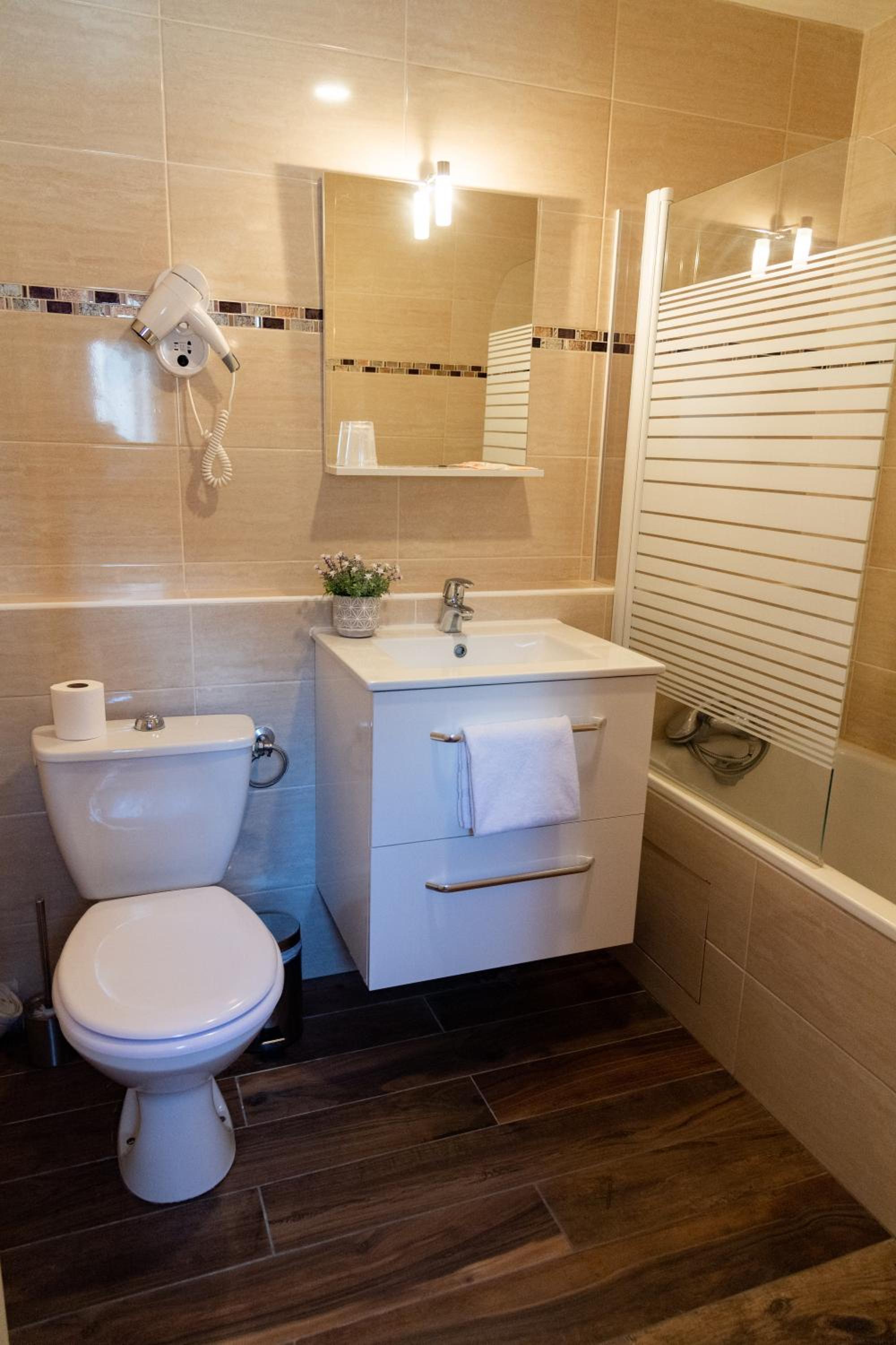 Hotel Henri IV - Property Image 15