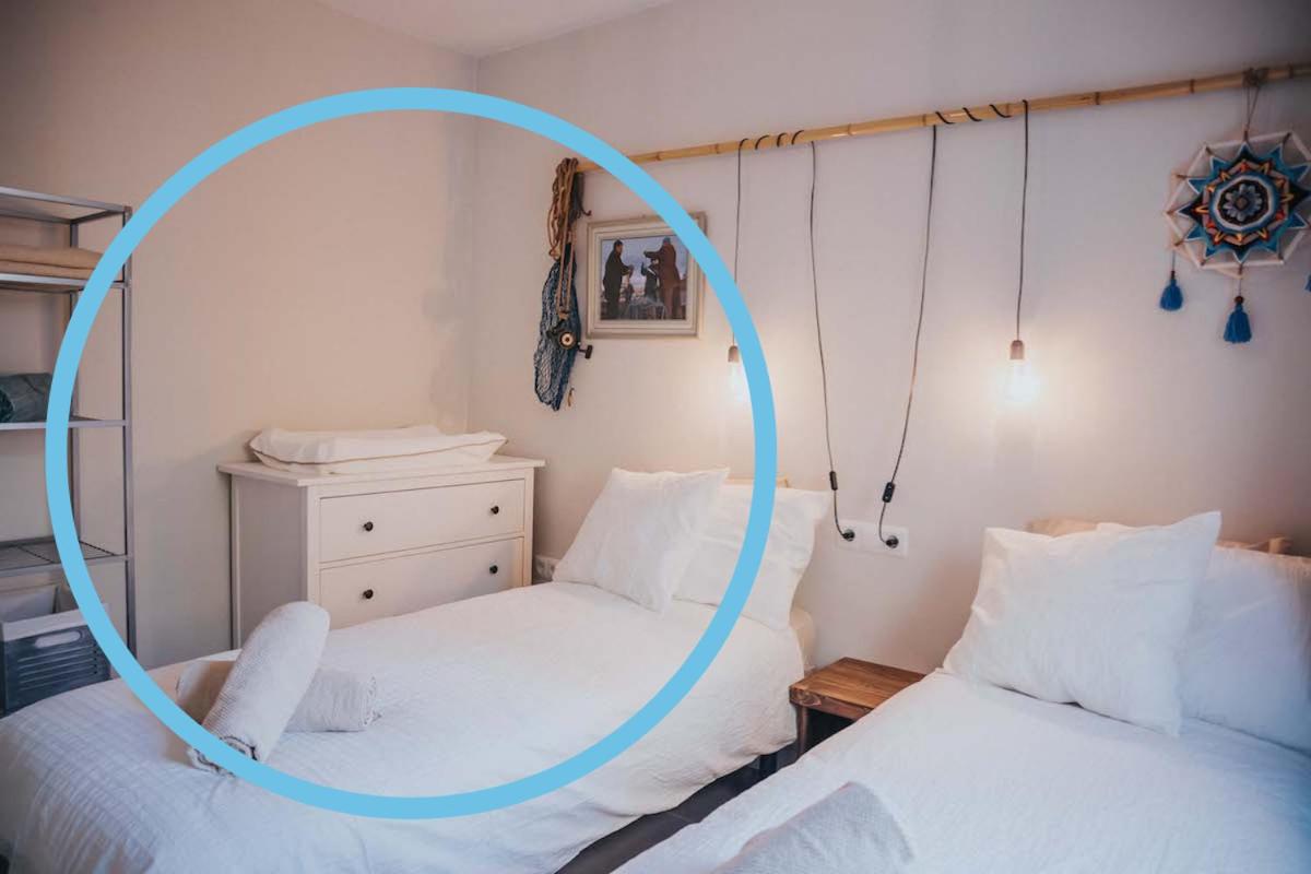 Malaga Beach House, 2 city bikes, 2 children's bikes, WiFi, BIG terrace, BBQ, Family, Childfriendly
