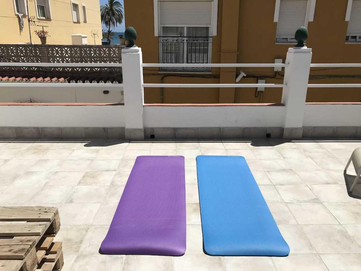 Malaga Beach House, 2 city bikes, 2 children's bikes, WiFi, BIG terrace, BBQ, Family, Childfriendly