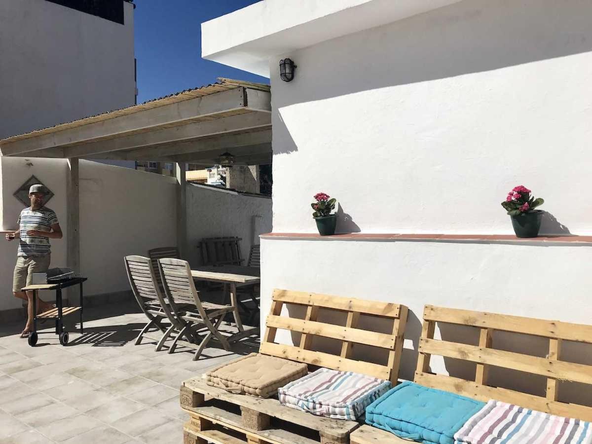 Malaga Beach House, 2 city bikes, 2 children's bikes, WiFi, BIG terrace, BBQ, Family, Childfriendly