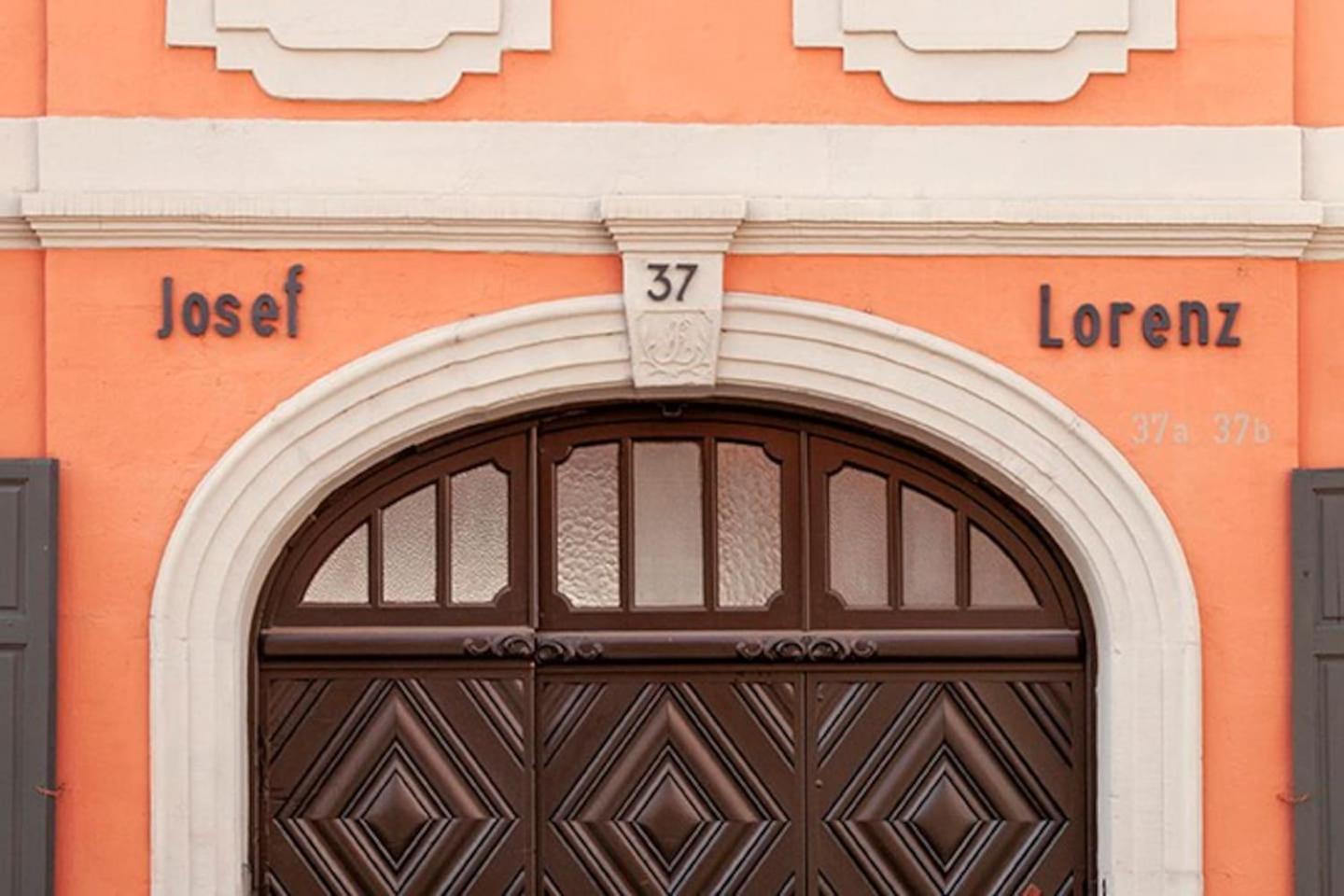 ROMEO & JULIA ZENTRAL