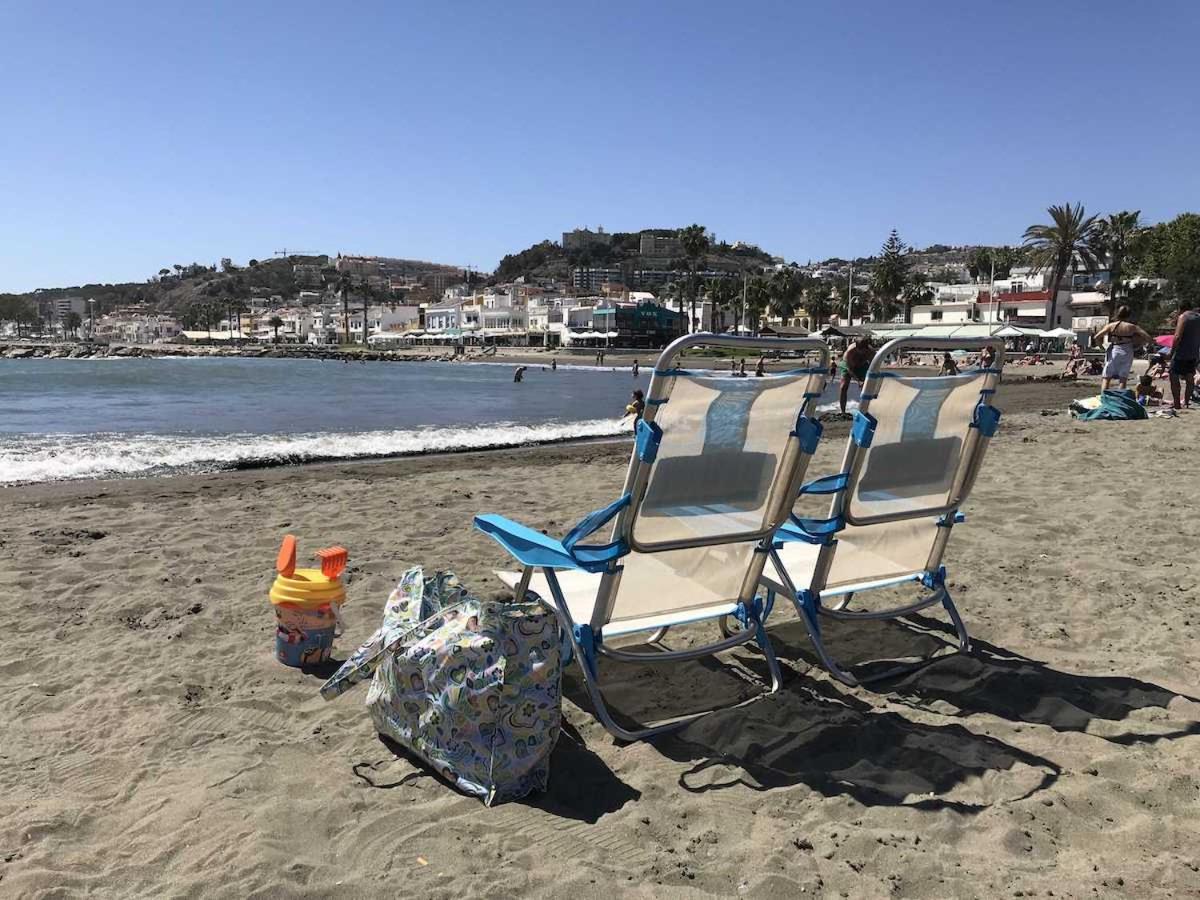 Malaga Beach House, 2 city bikes, 2 children's bikes, WiFi, BIG terrace, BBQ, Family, Childfriendly