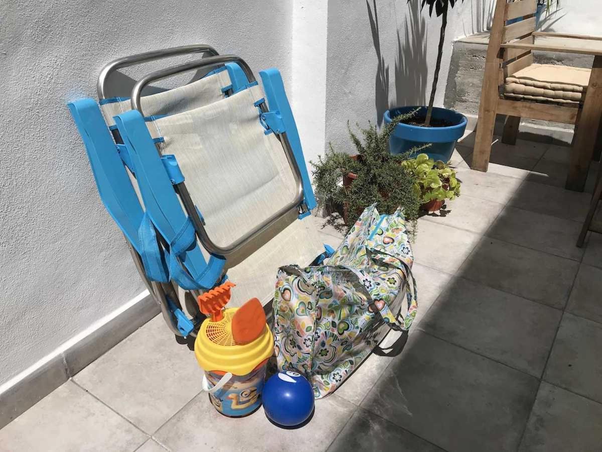 Malaga Beach House, 2 city bikes, 2 children's bikes, WiFi, BIG terrace, BBQ, Family, Childfriendly