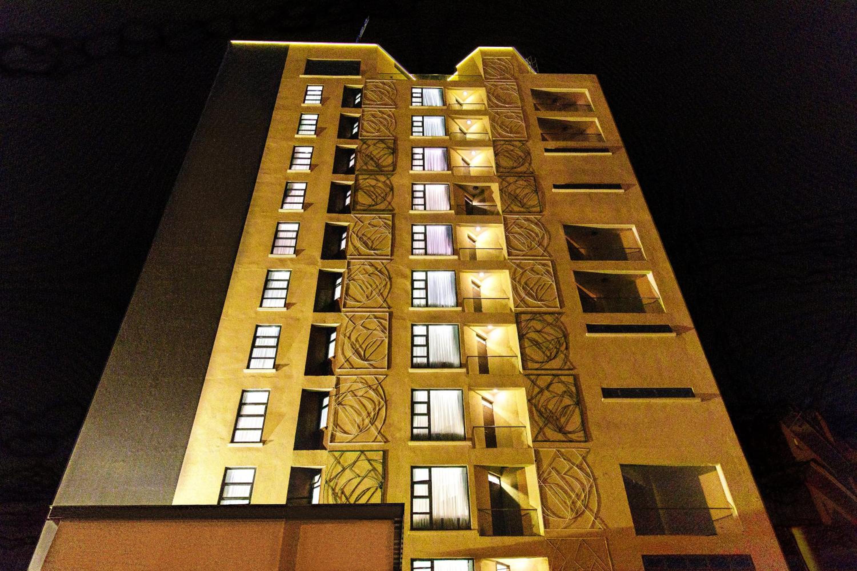 L'Aziz Suites - Near Aga Khan Hospital — Nairobi