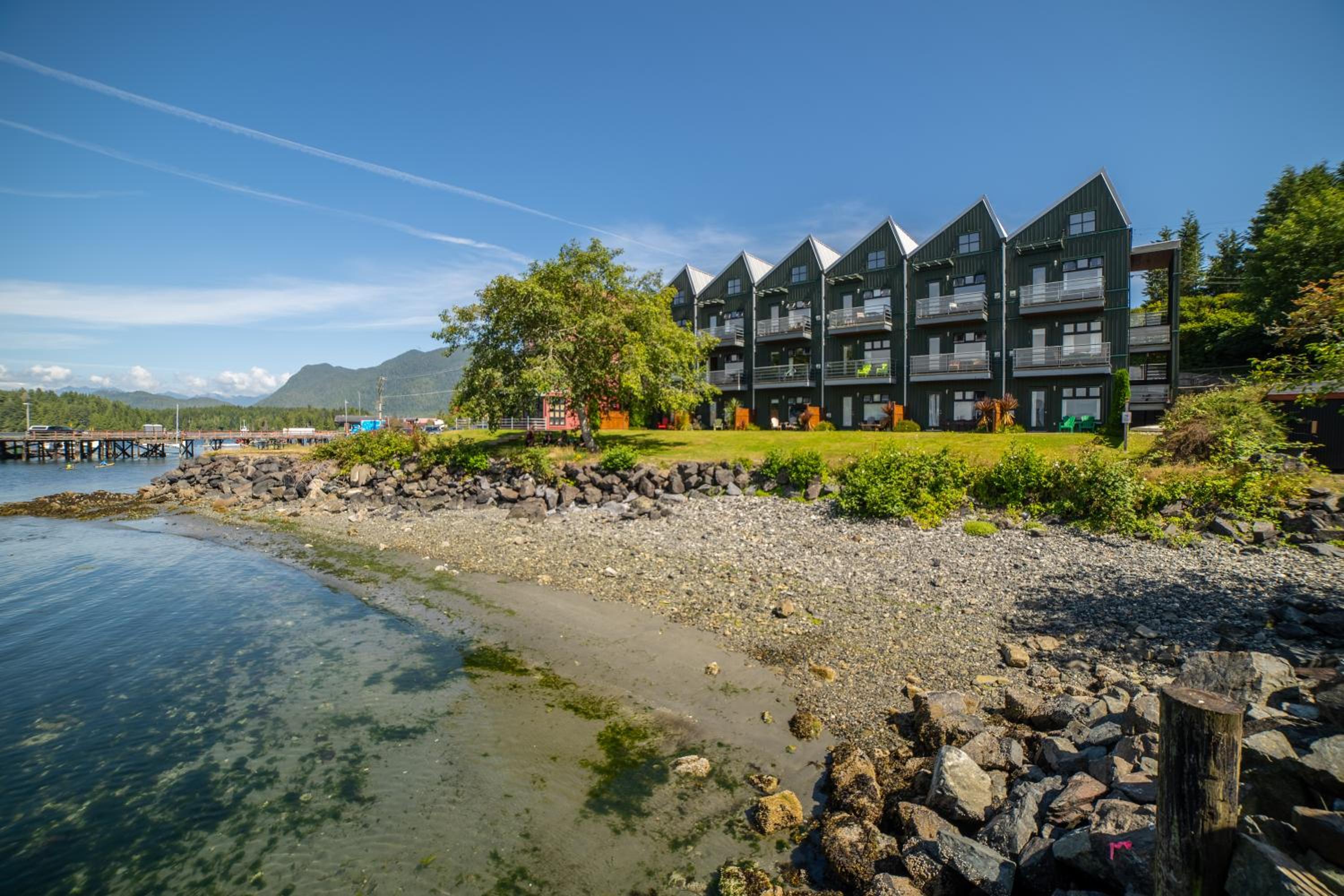 Tofino Vacations - Island Village Properties at Fred Tibbs - Property Image 7