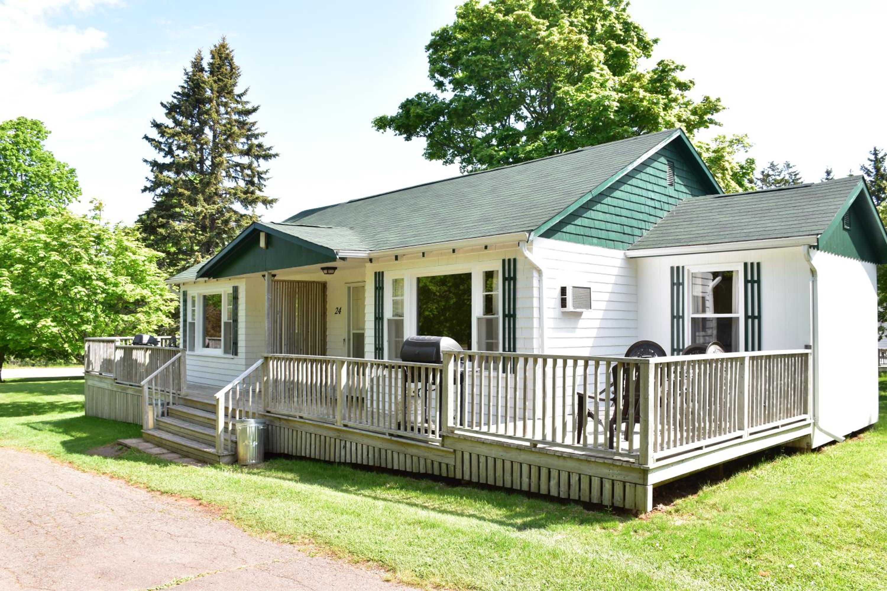 Lakeview Lodge and Cottages