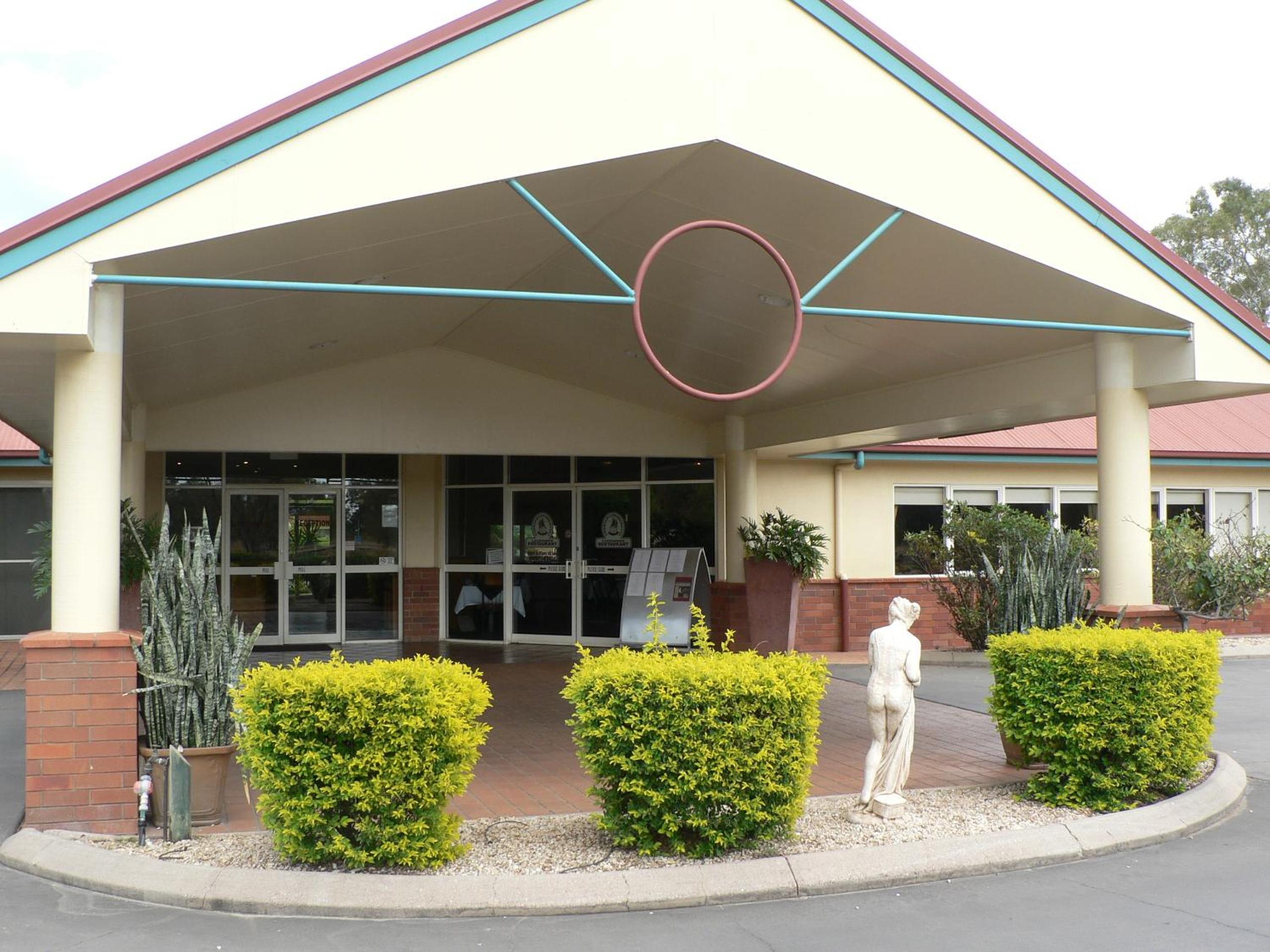 Emerald Explorers Inn