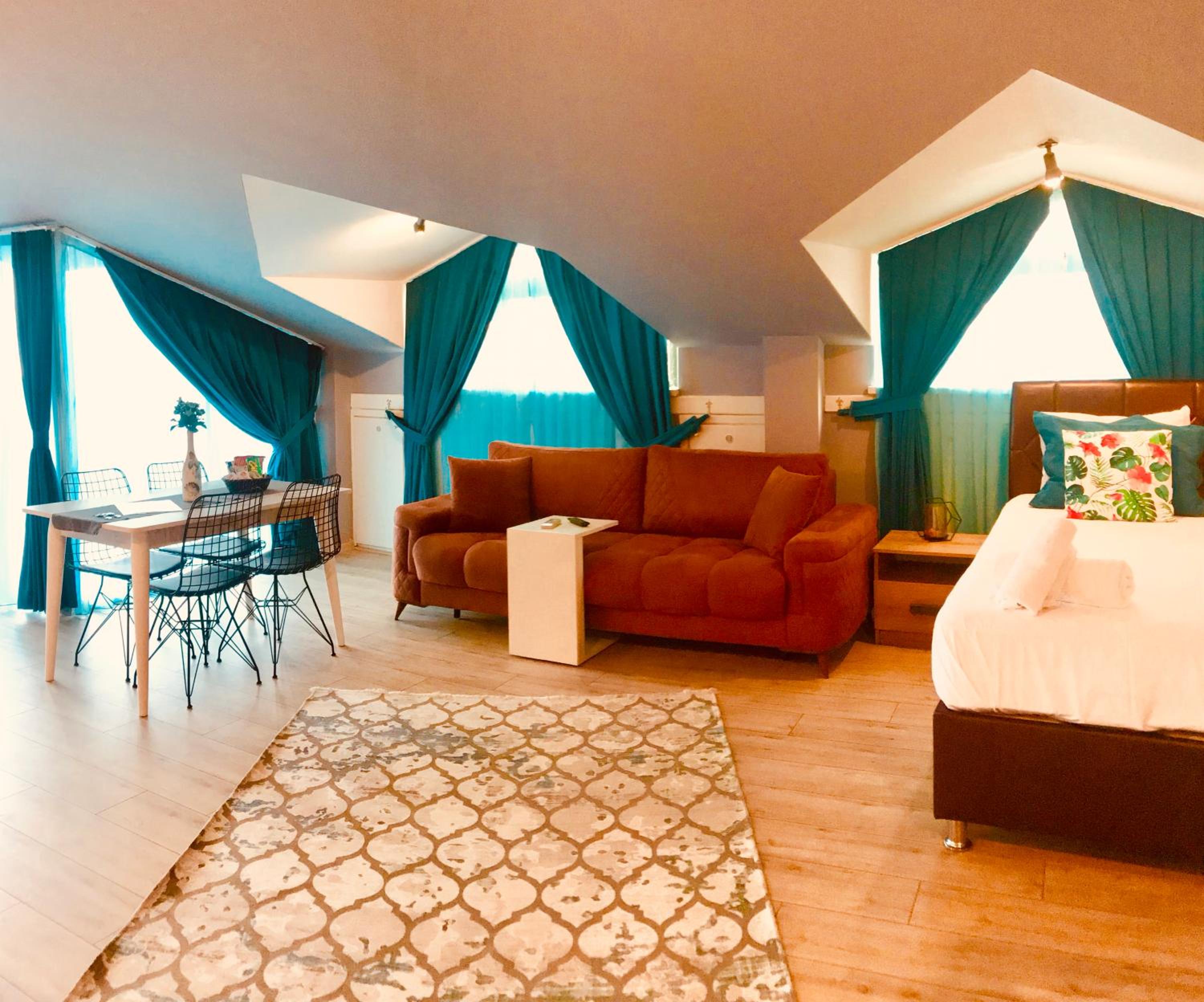 Sirena's Suites