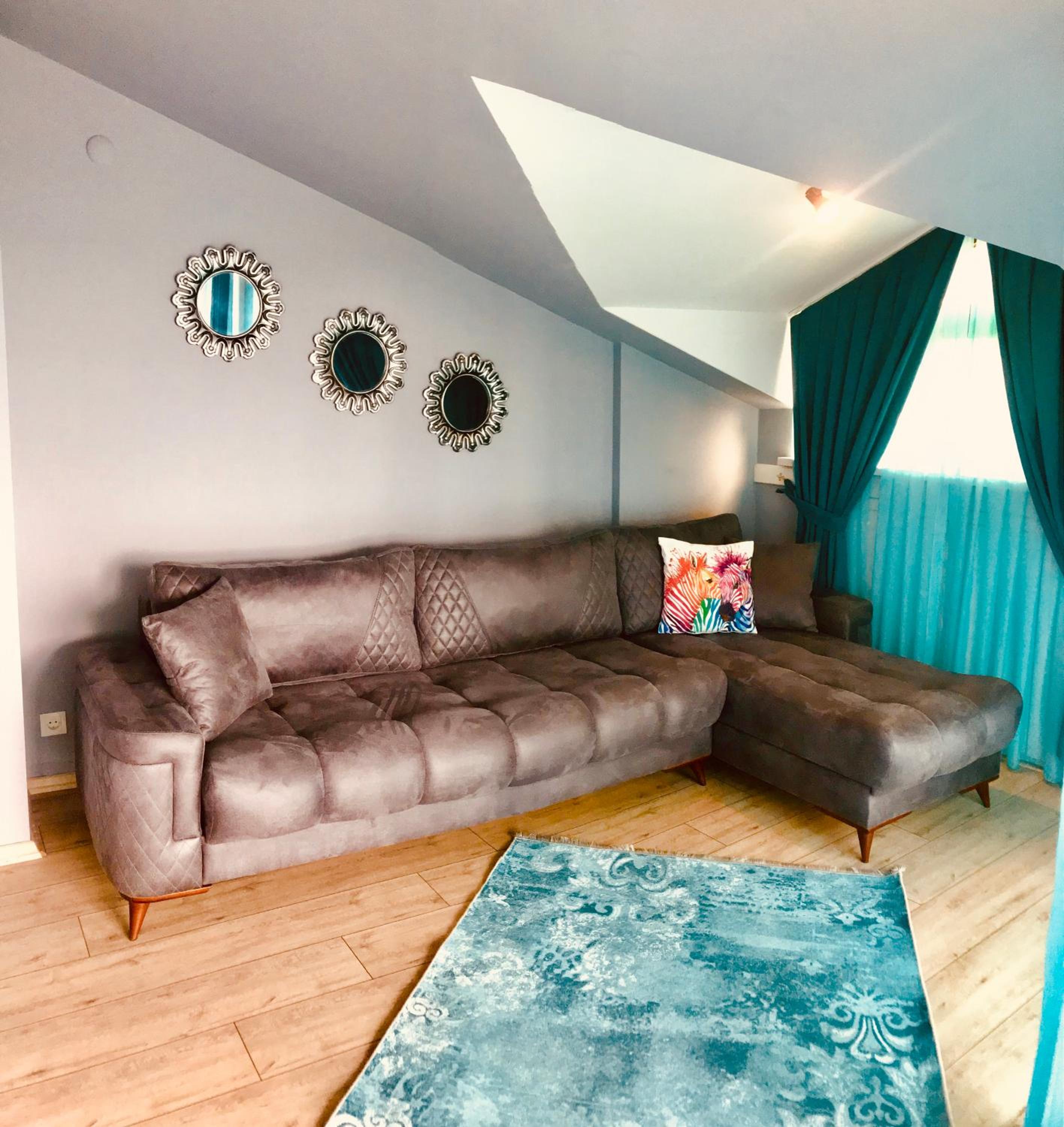 Sirena's Suites