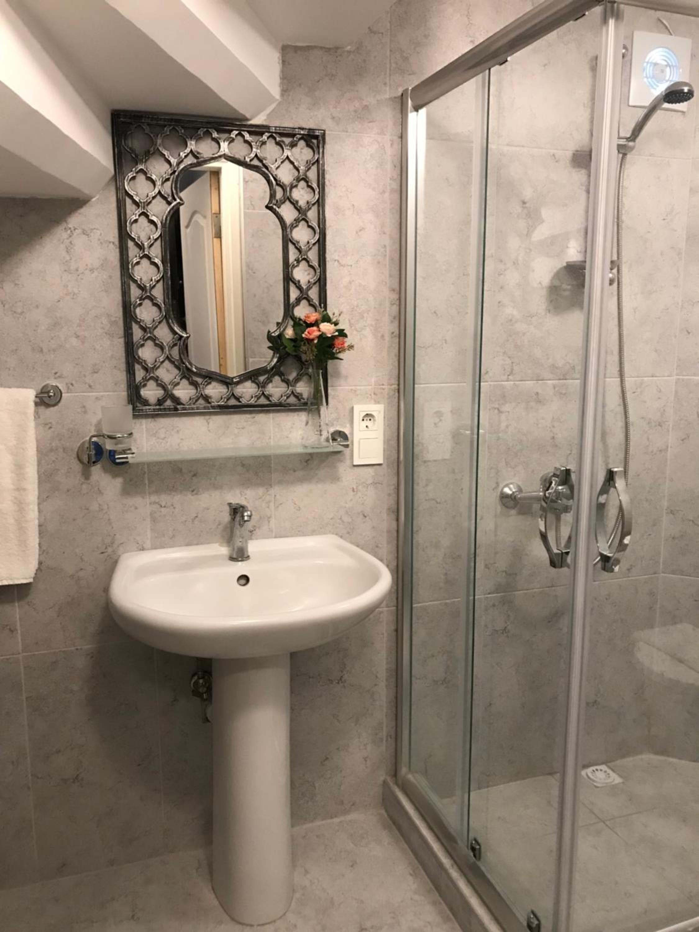 Sirena's Suites