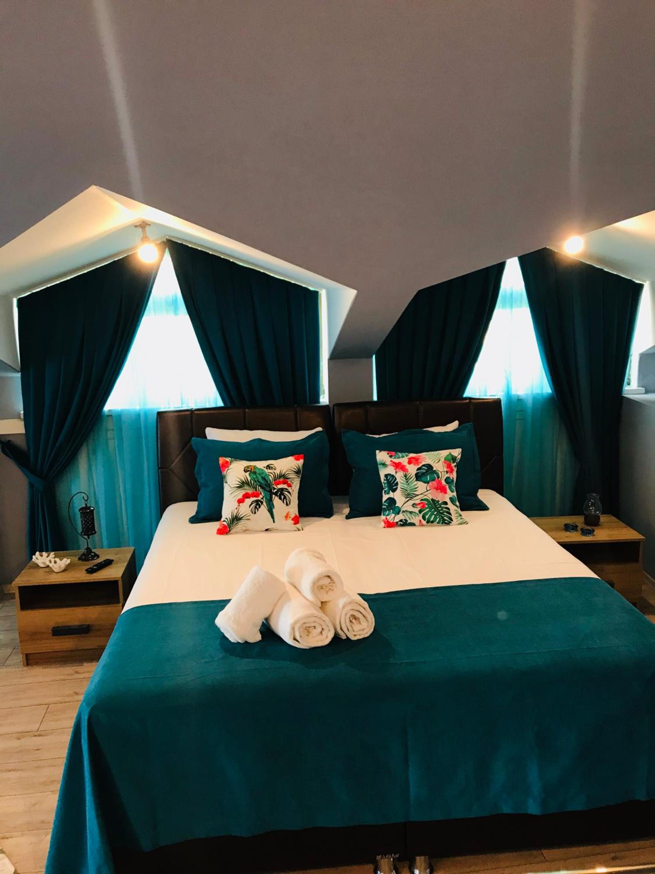 Sirena's Suites