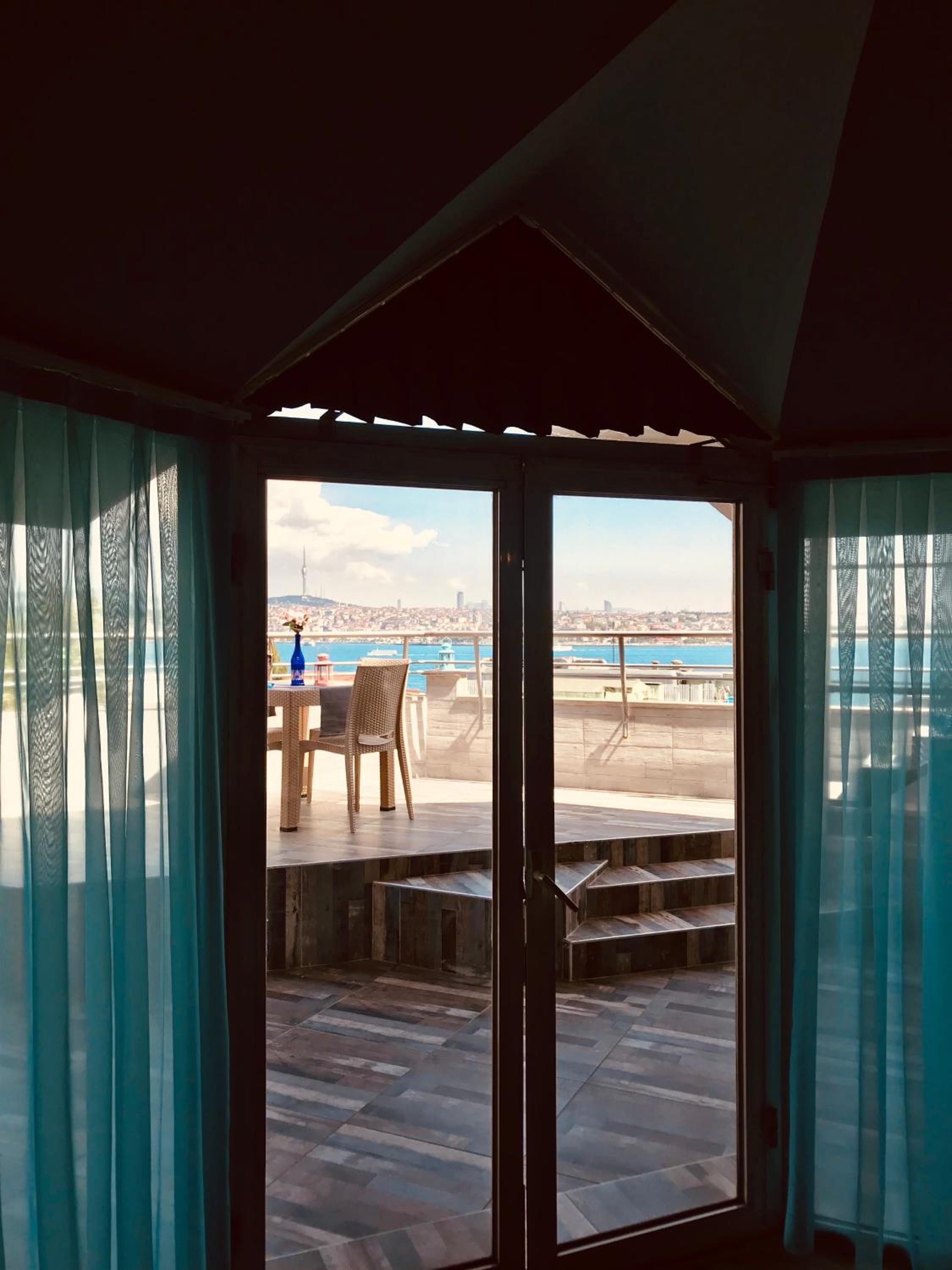 Sirena's Suites