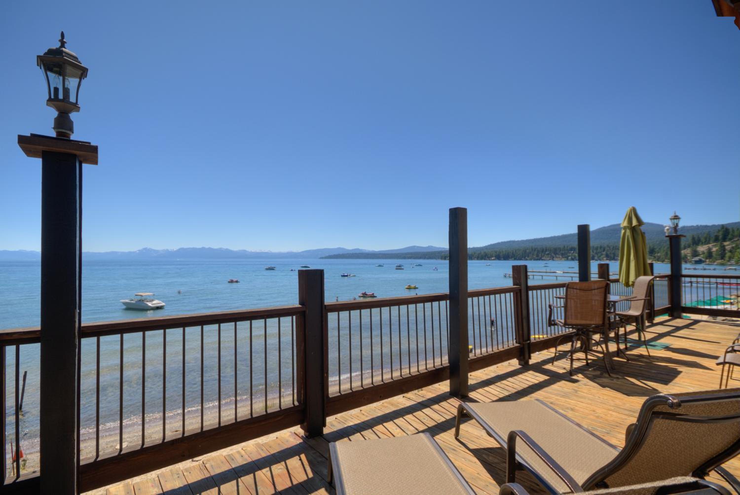 Mourelatos Lakeshore Resort - Property Image 10