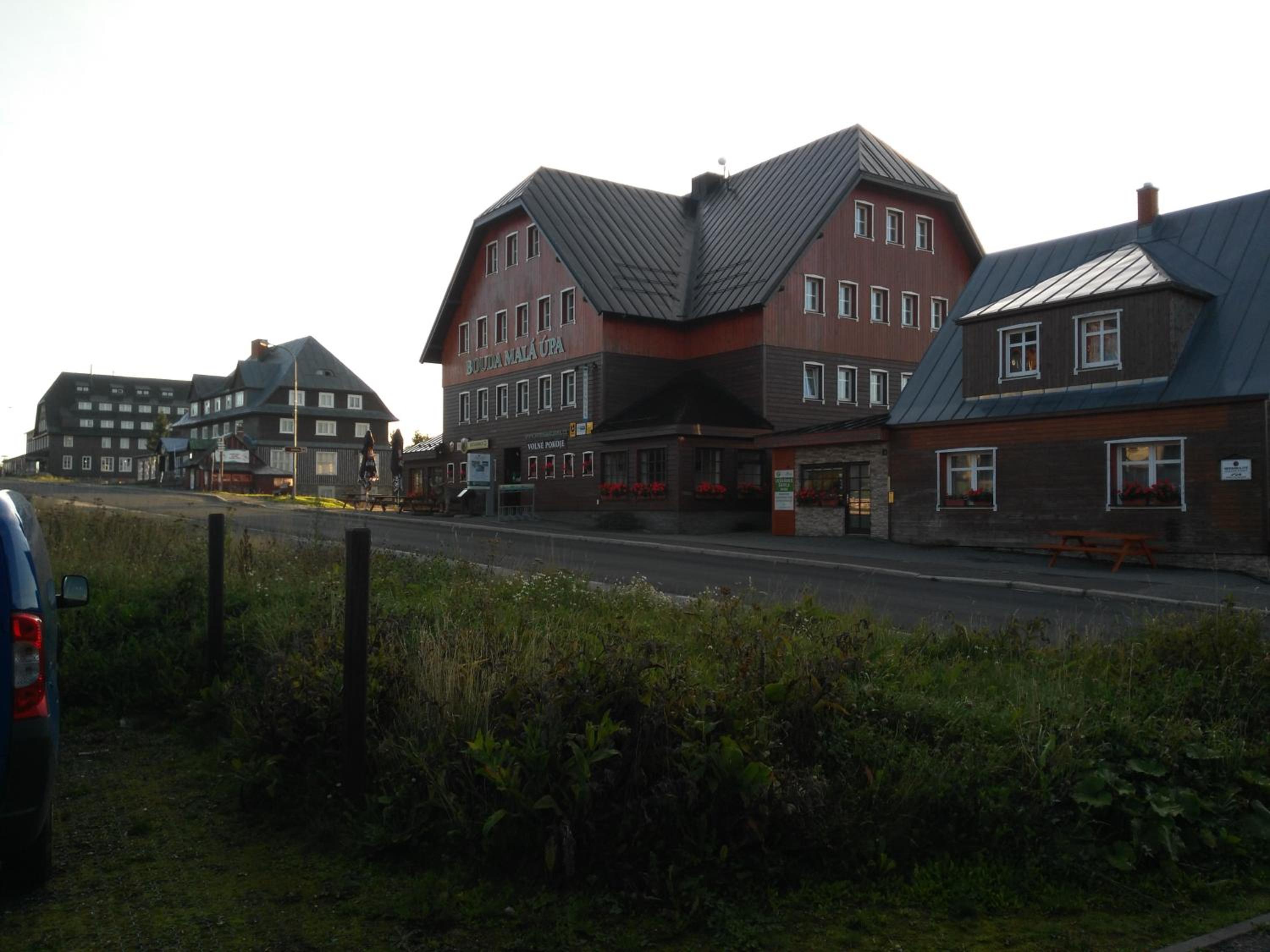Photo 12
