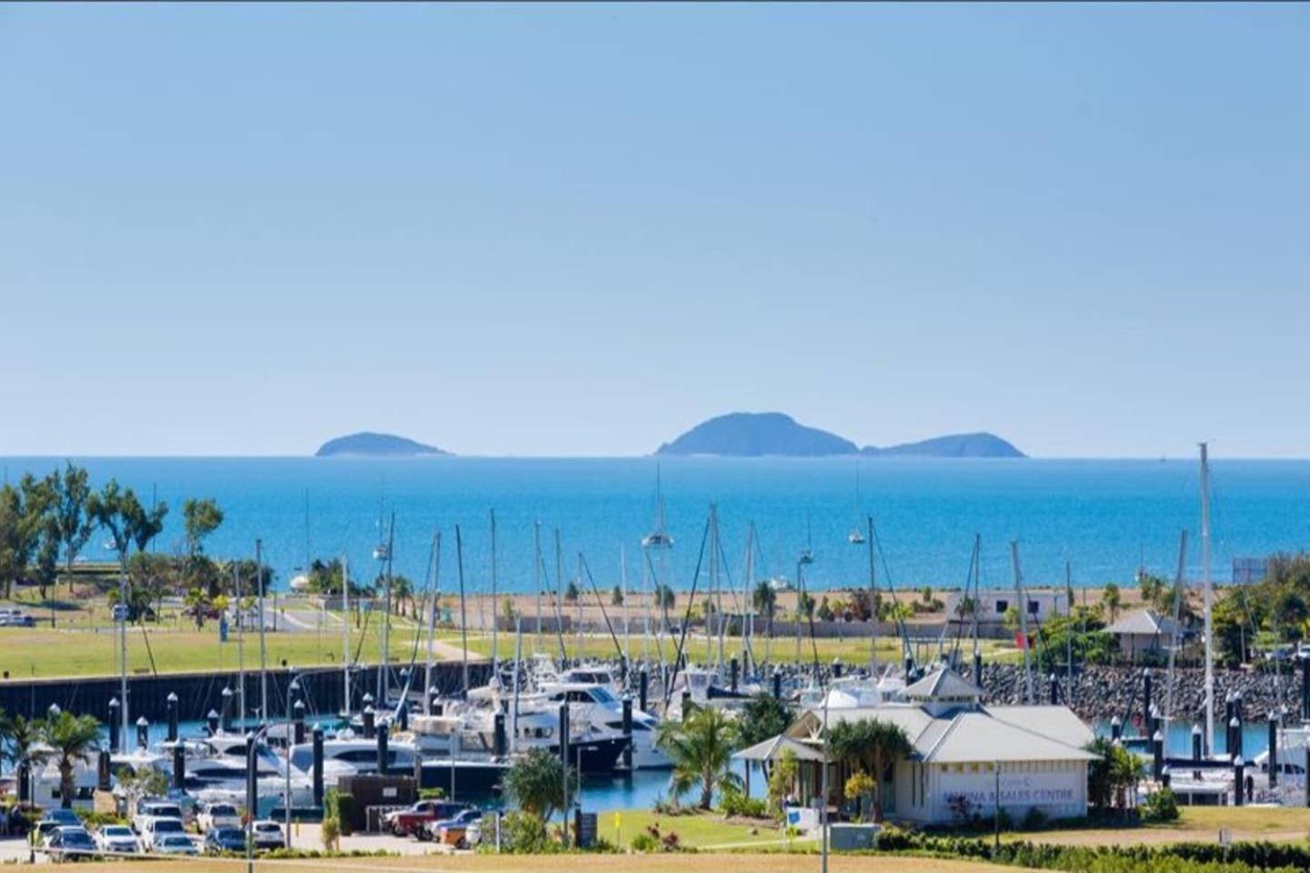 ☆Airliedise☆NO hills☆Kitchen☆5min walk 2 Ferry terminal☆WiFi☆Netflix