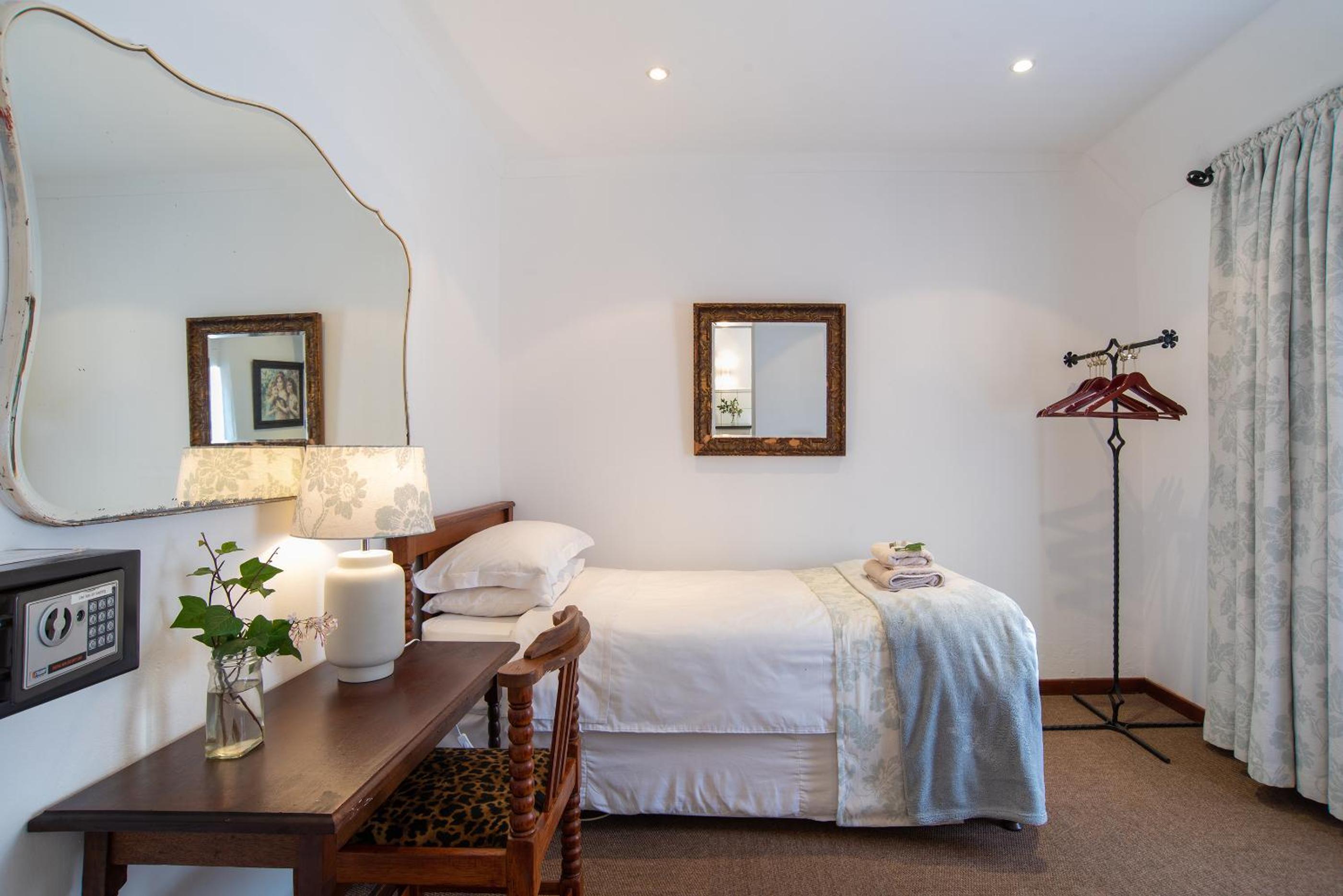 5th Avenue Gooseberry Guest House