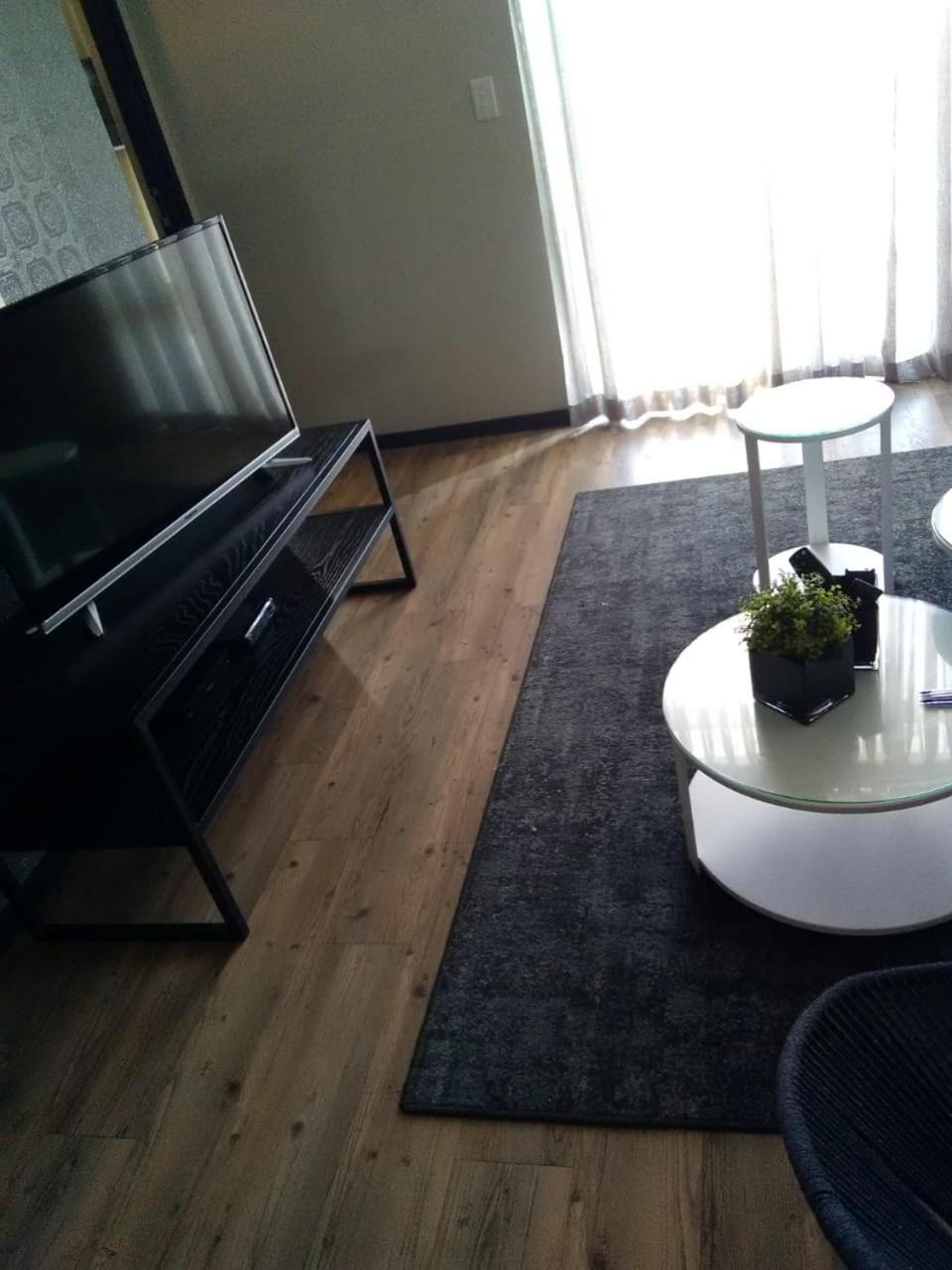 Luxury Stay Rosebank Johannesburg
