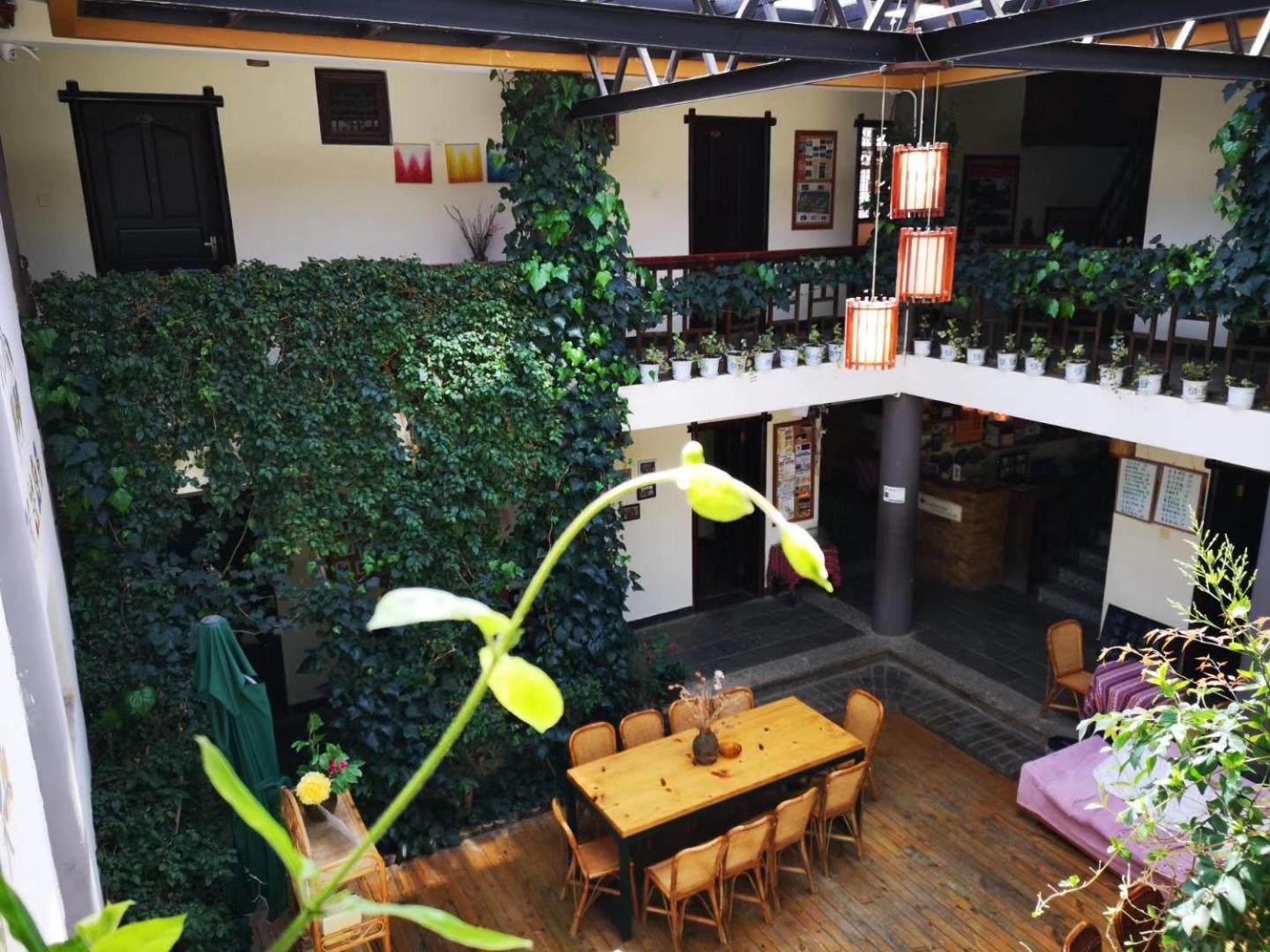 Maple Leaf Inn