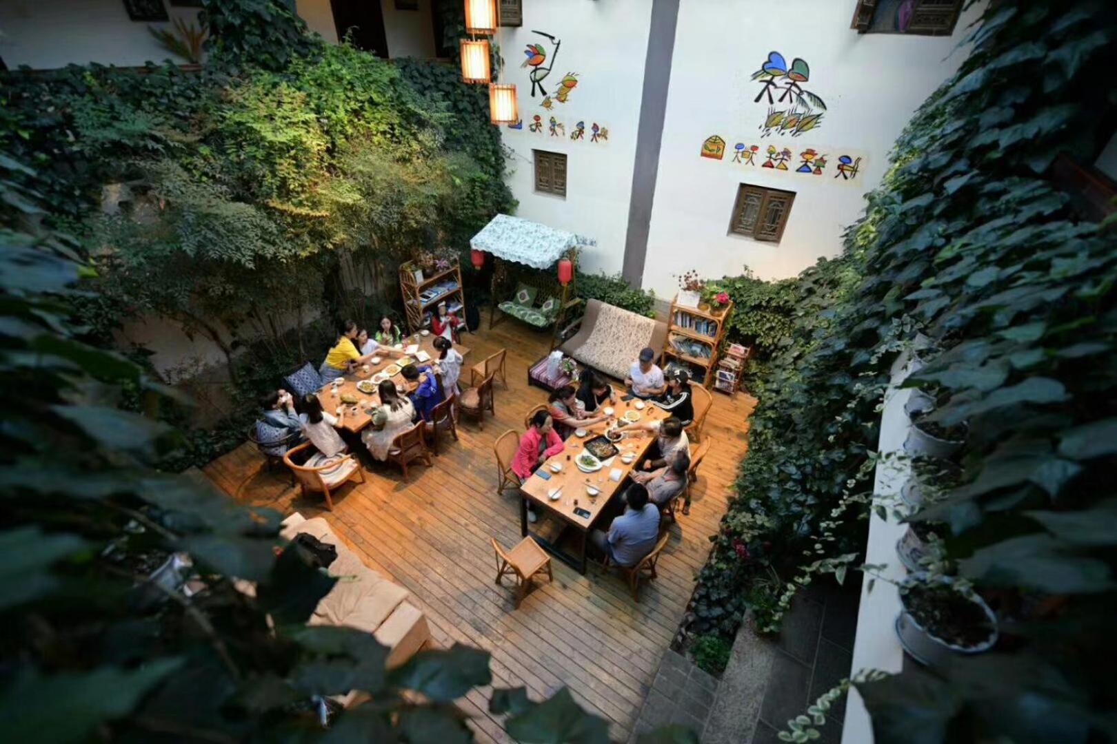 Maple Leaf Inn