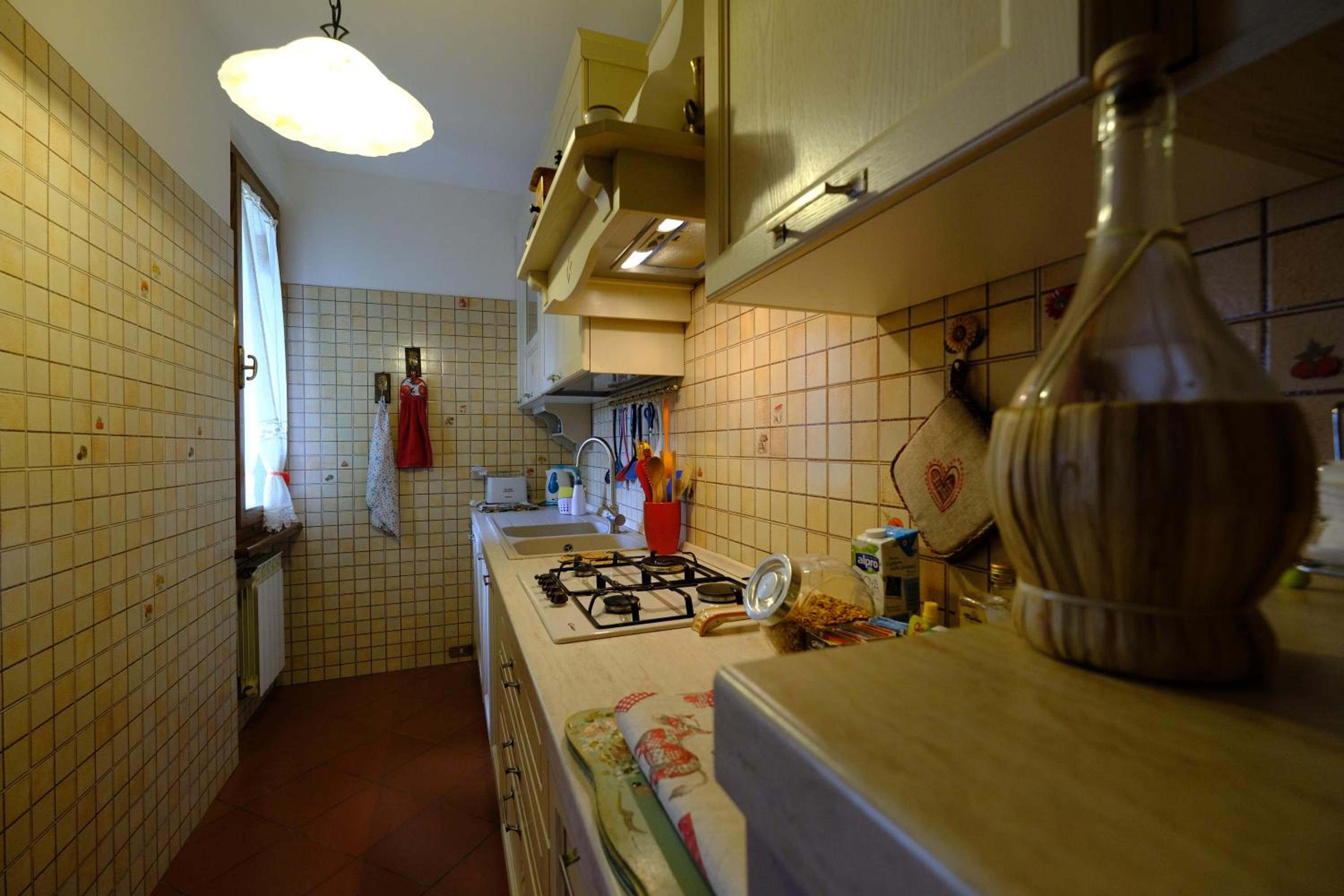 Photo 33