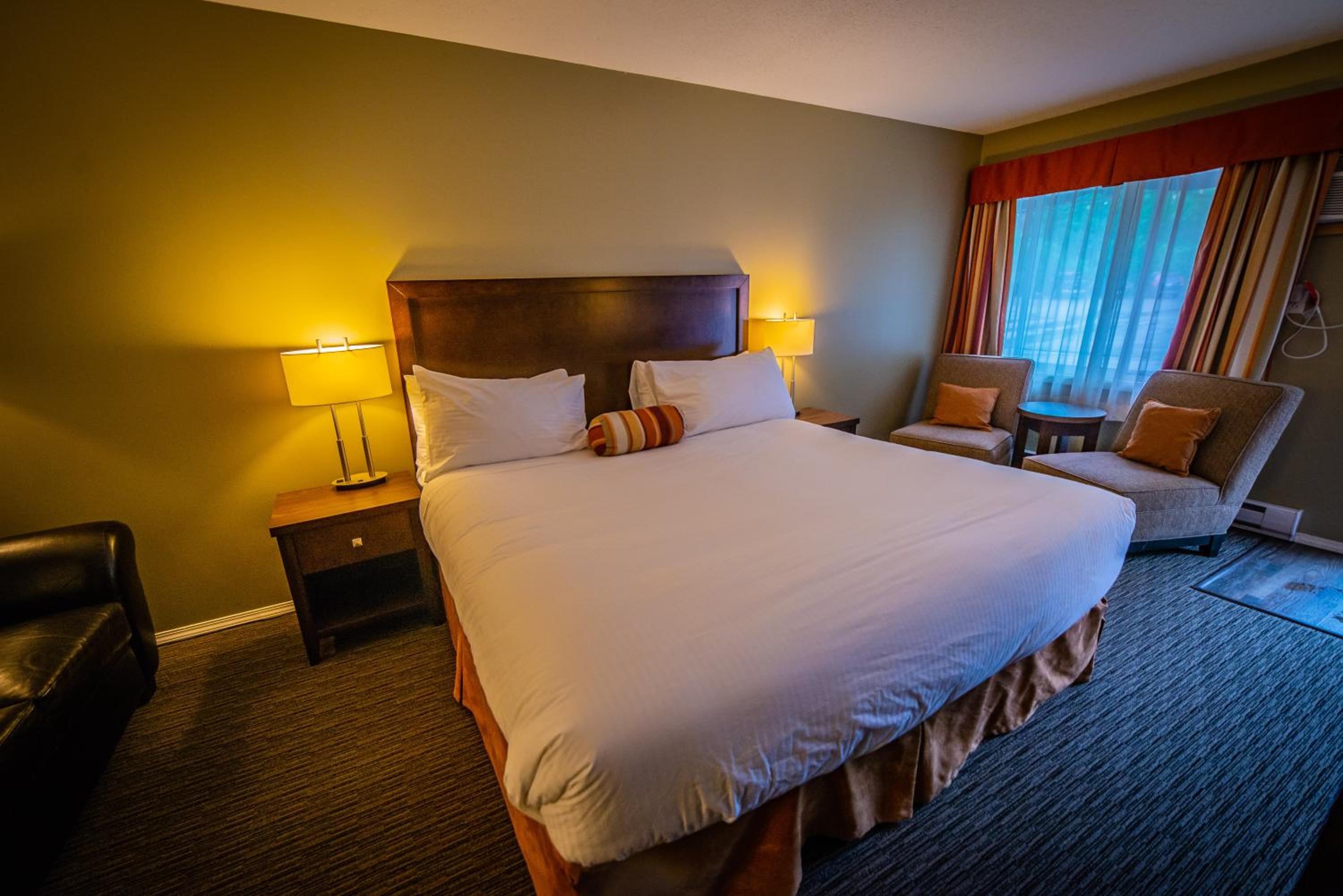Alpine Inn & Suites