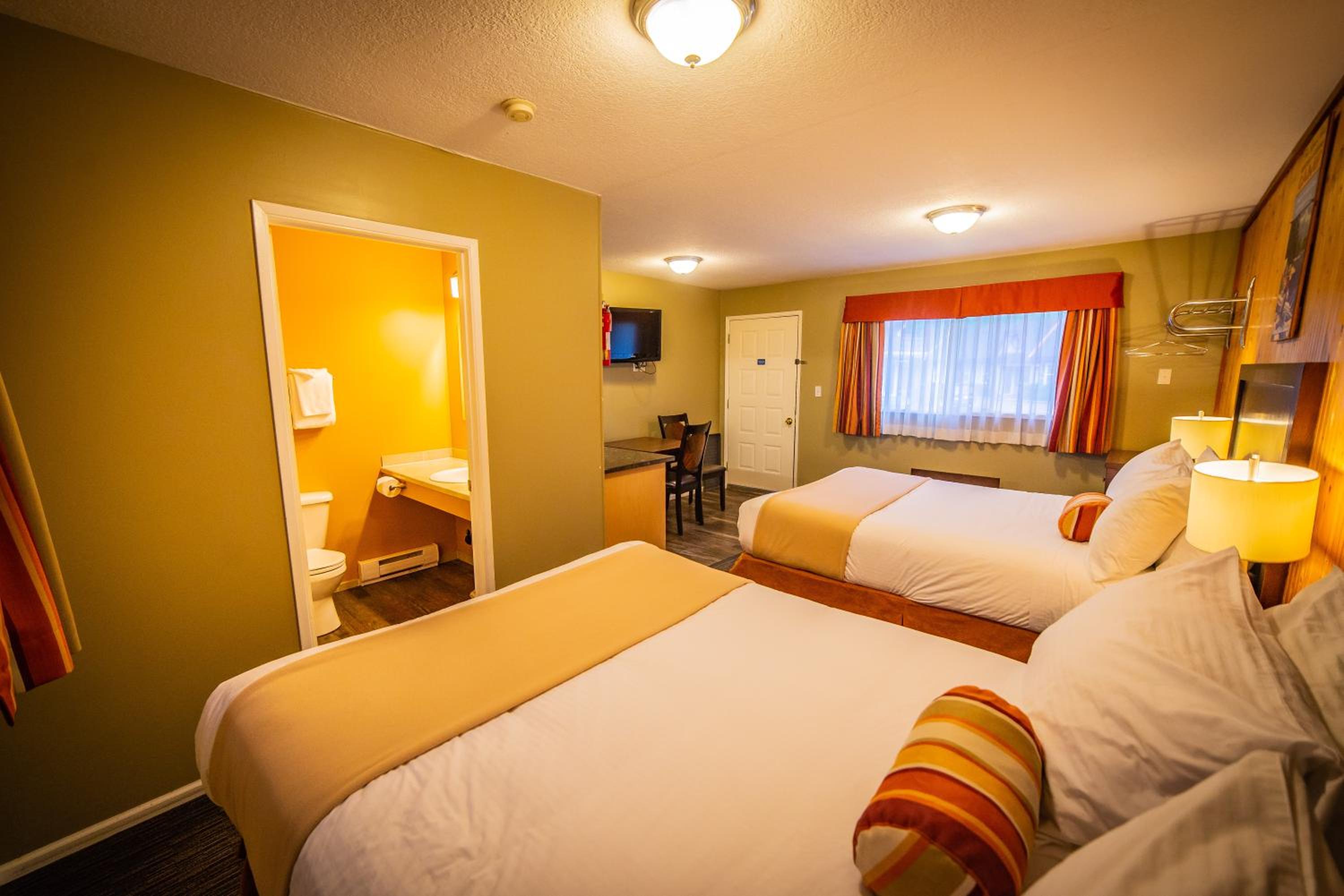 Alpine Inn & Suites