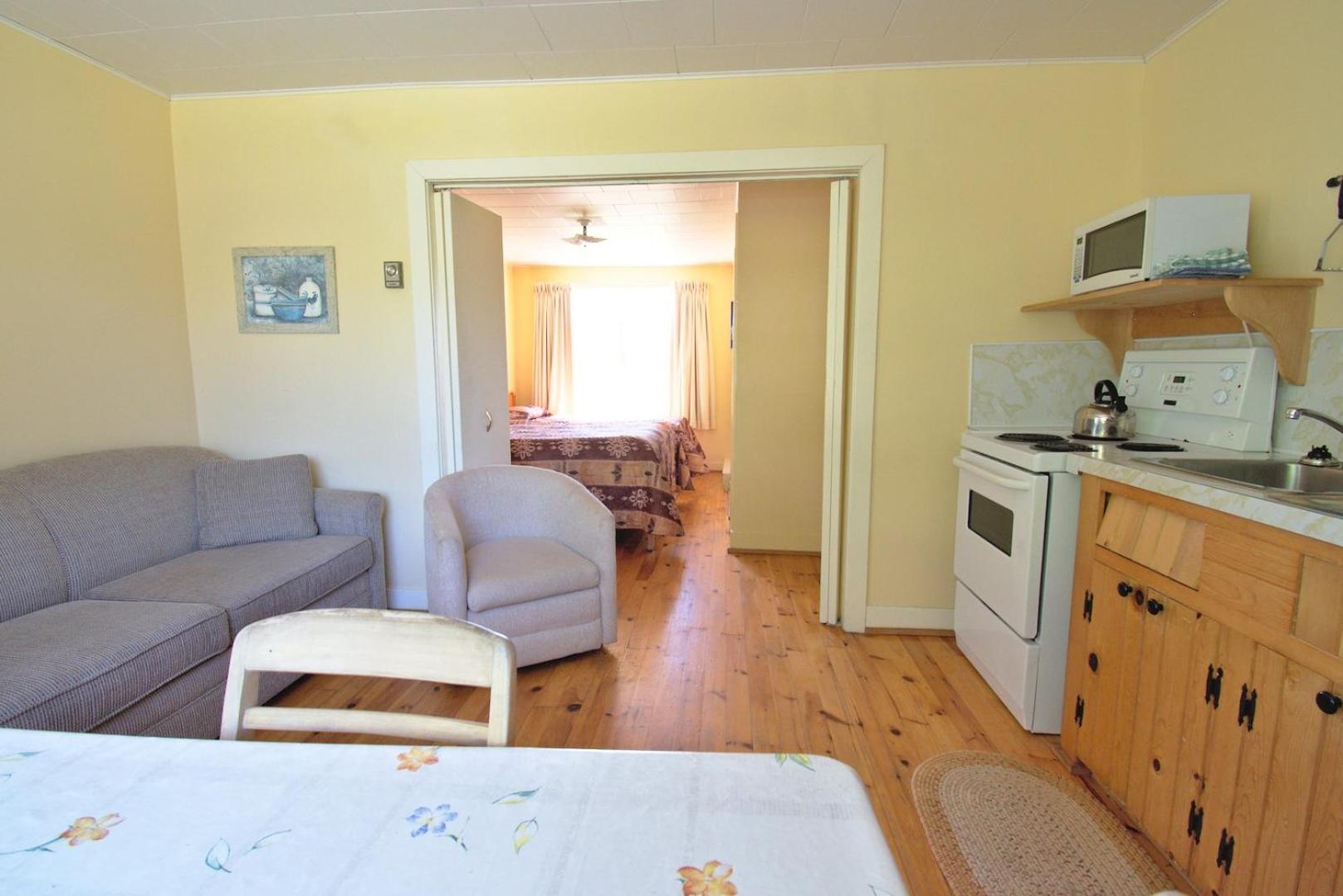 Lakeview Lodge and Cottages