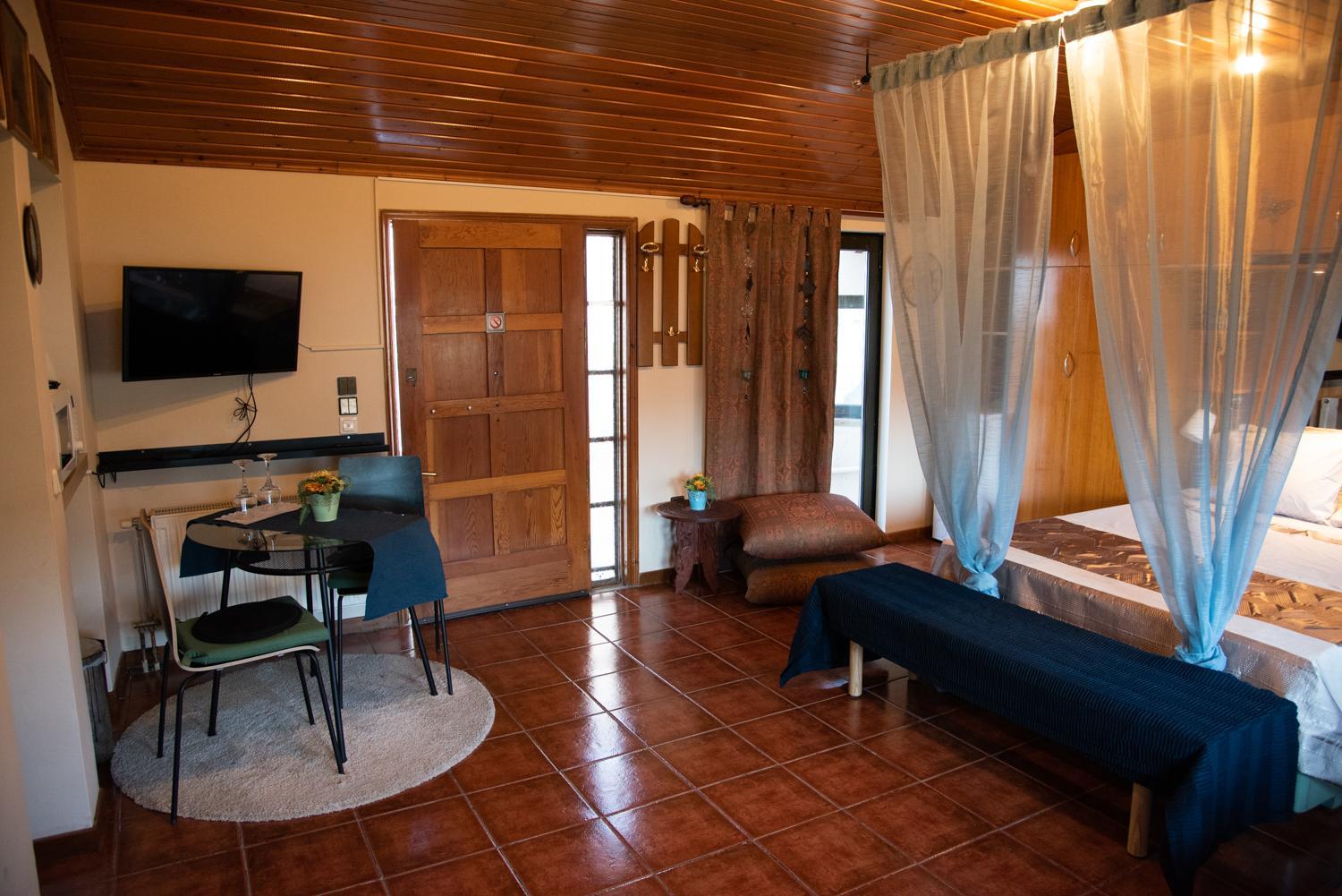 COZY LOFT (studio) 360o VIEW OF ATHENS