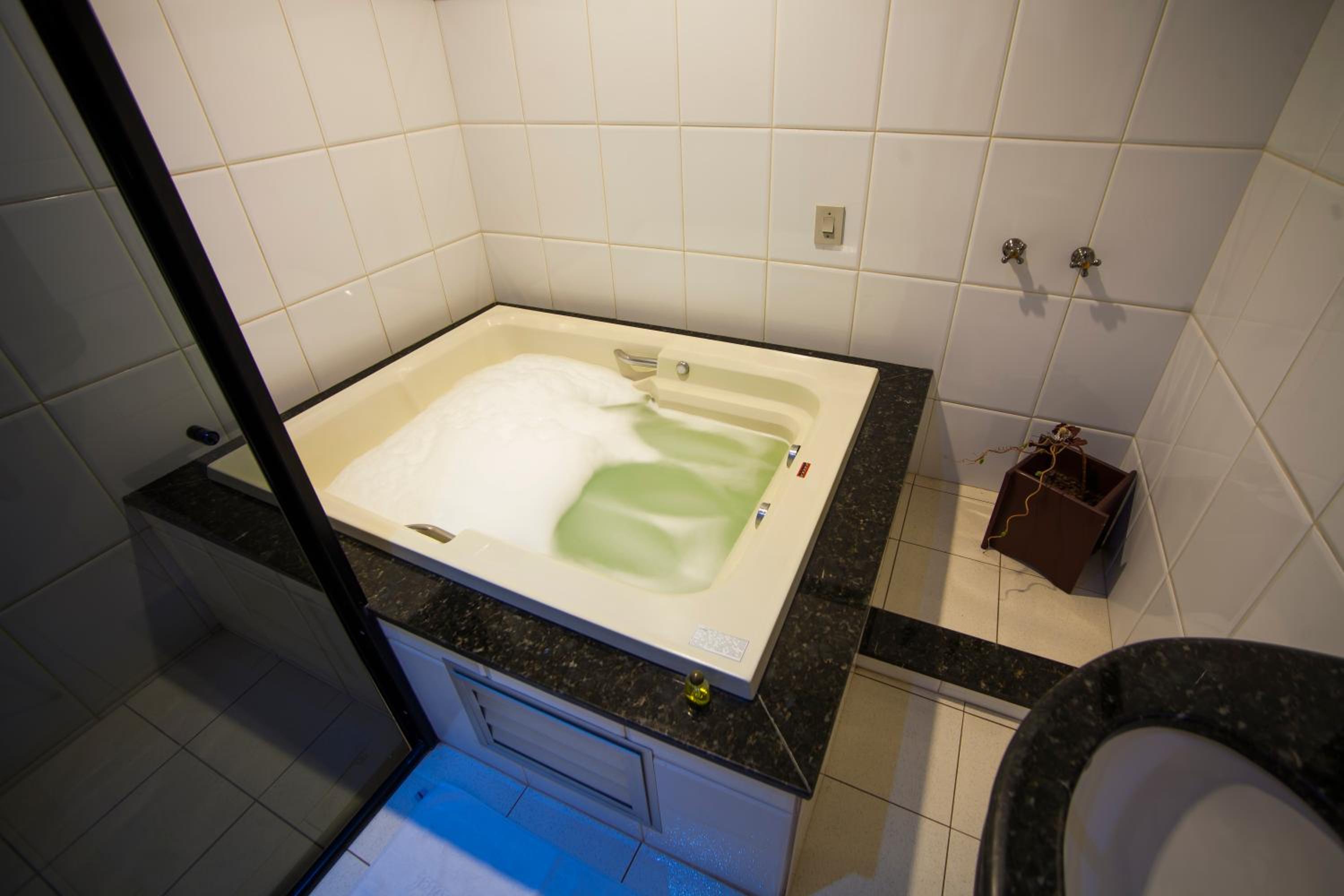 Jacuzzi